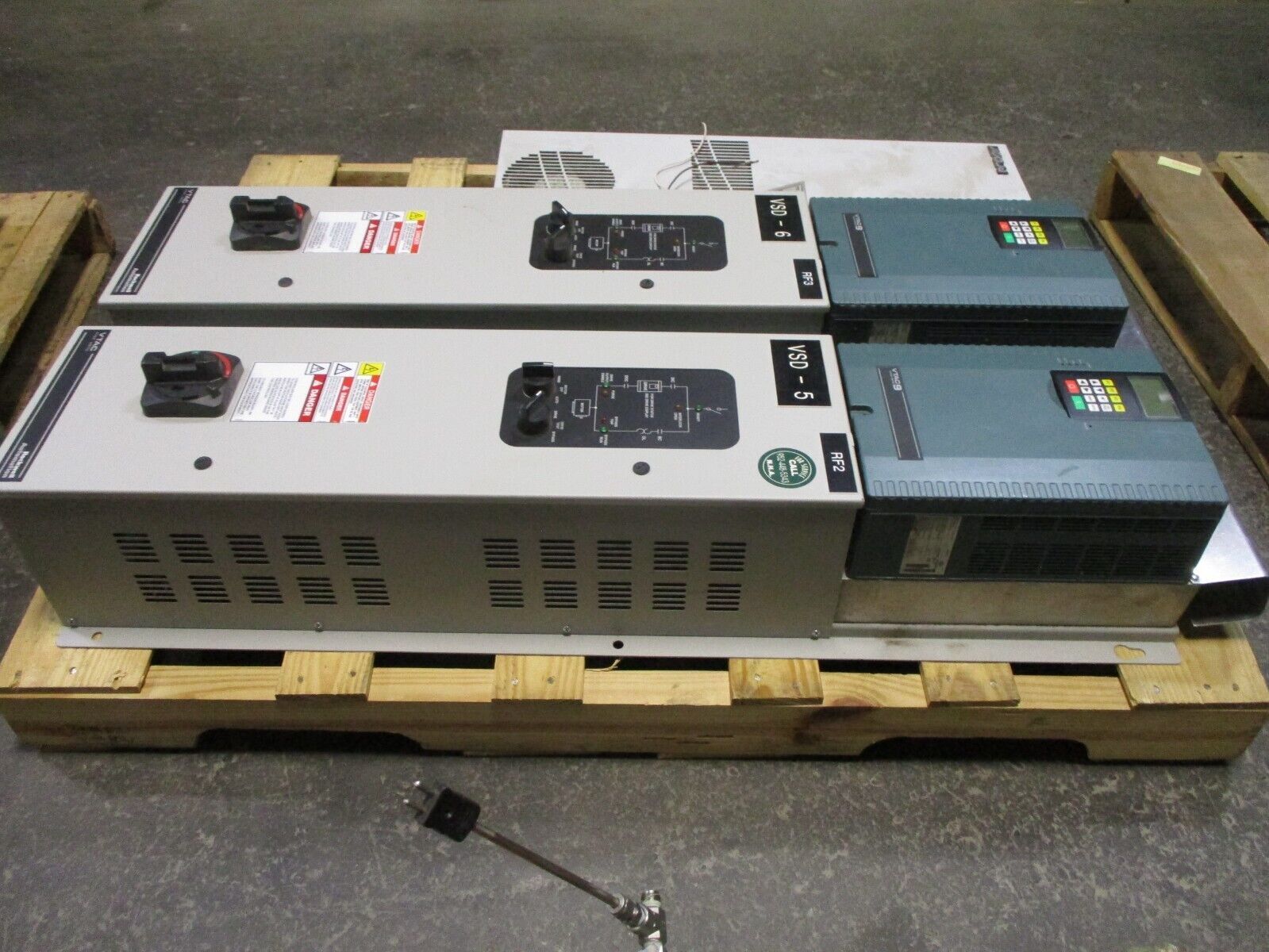 Rockwell Automation VTAC 9 AC Drive w/ Bypass 9VT401-022HTAN 15HP 3Ph w/ Keypad