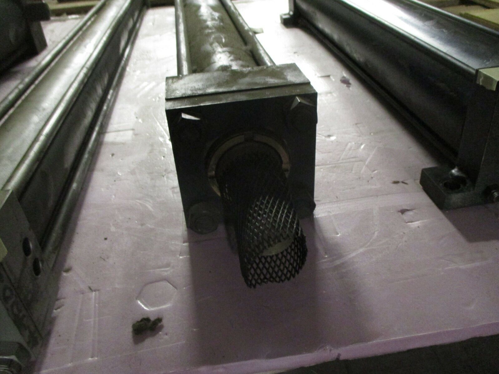 Parker Series 2H Hydraulic Cylinder 03.25BB2HLTS24A 35.000 3000PSI Used