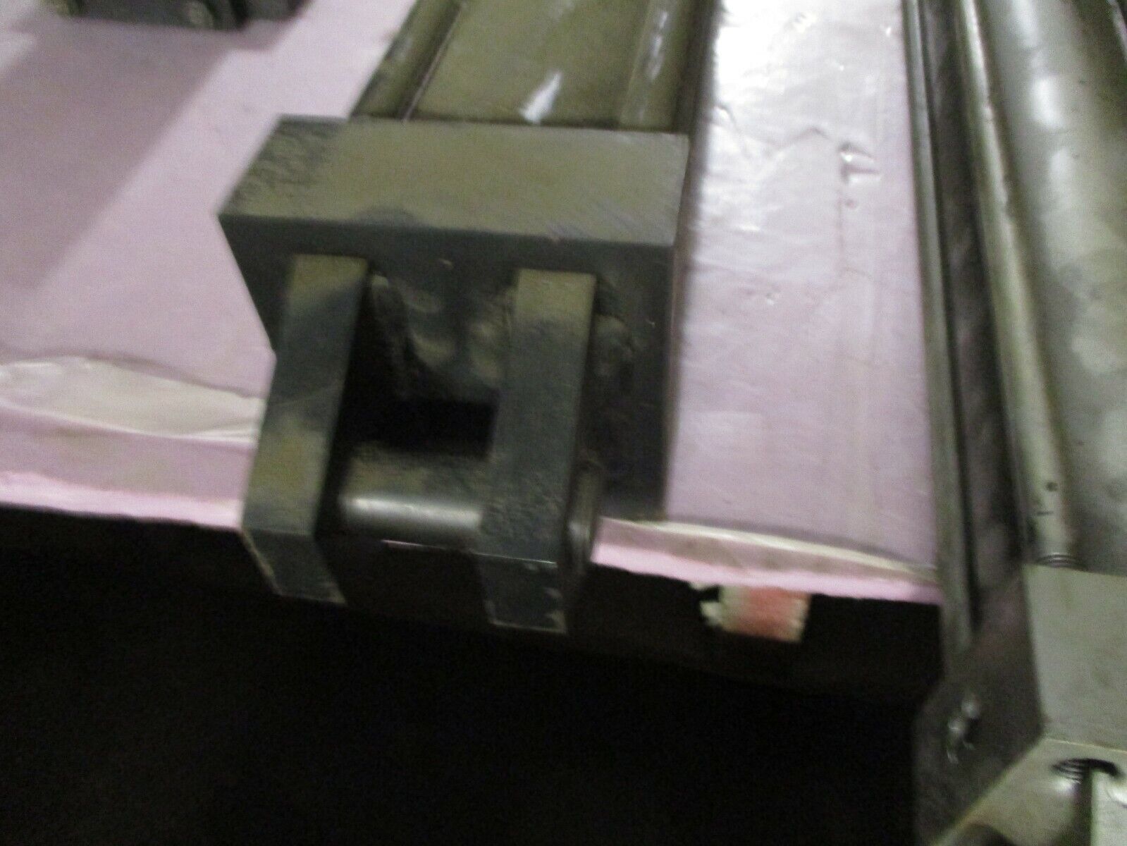 Parker Series 2H Hydraulic Cylinder 03.25BB2HLTS24A 35.000 3000PSI Used