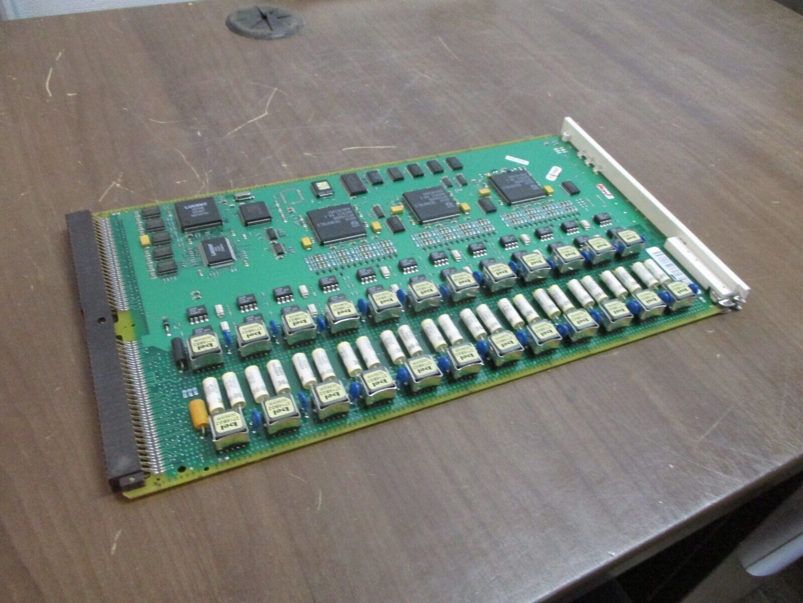 Lucent 2W Digital Line Card TN2224B V12 Used
