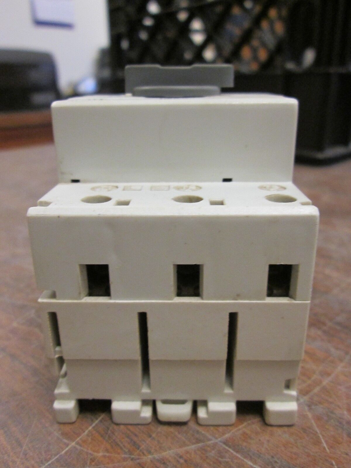 GE Manual Motor Starter SFK1M Range: 6.3-9.0A Used