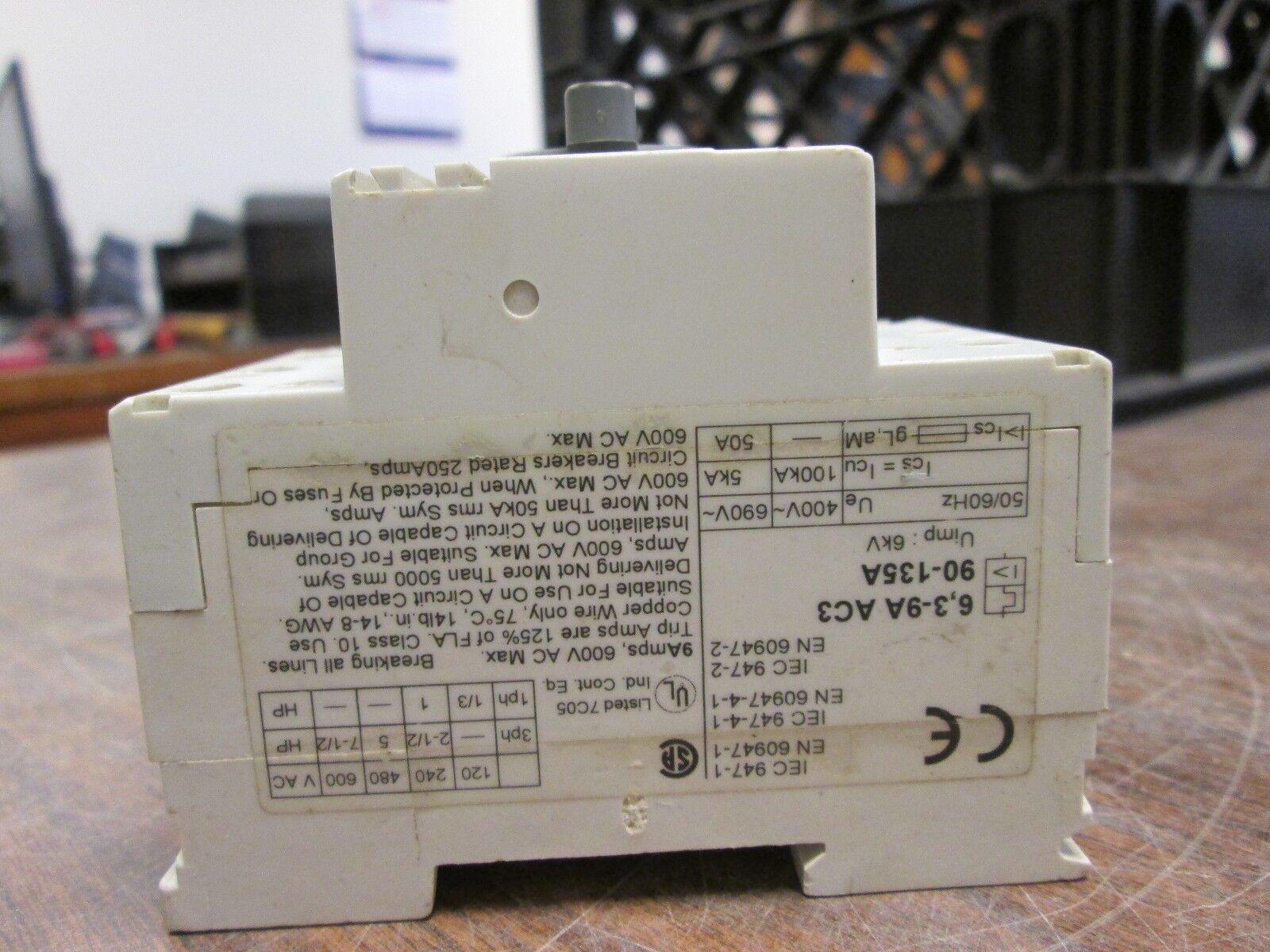 GE Manual Motor Starter SFK1M Range: 6.3-9.0A Used