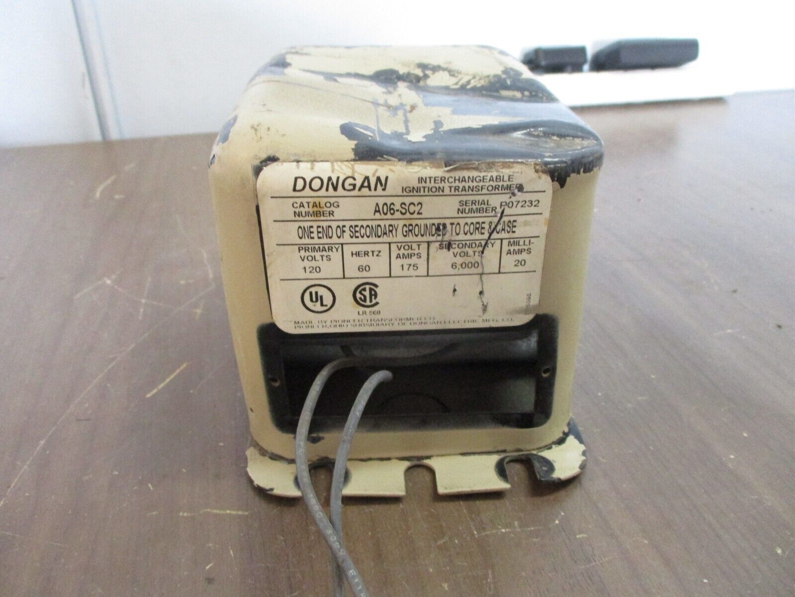 Dongan Interchangable Ignition Transformer A06-SC2 Pri: 120V Sec: 6kV Used