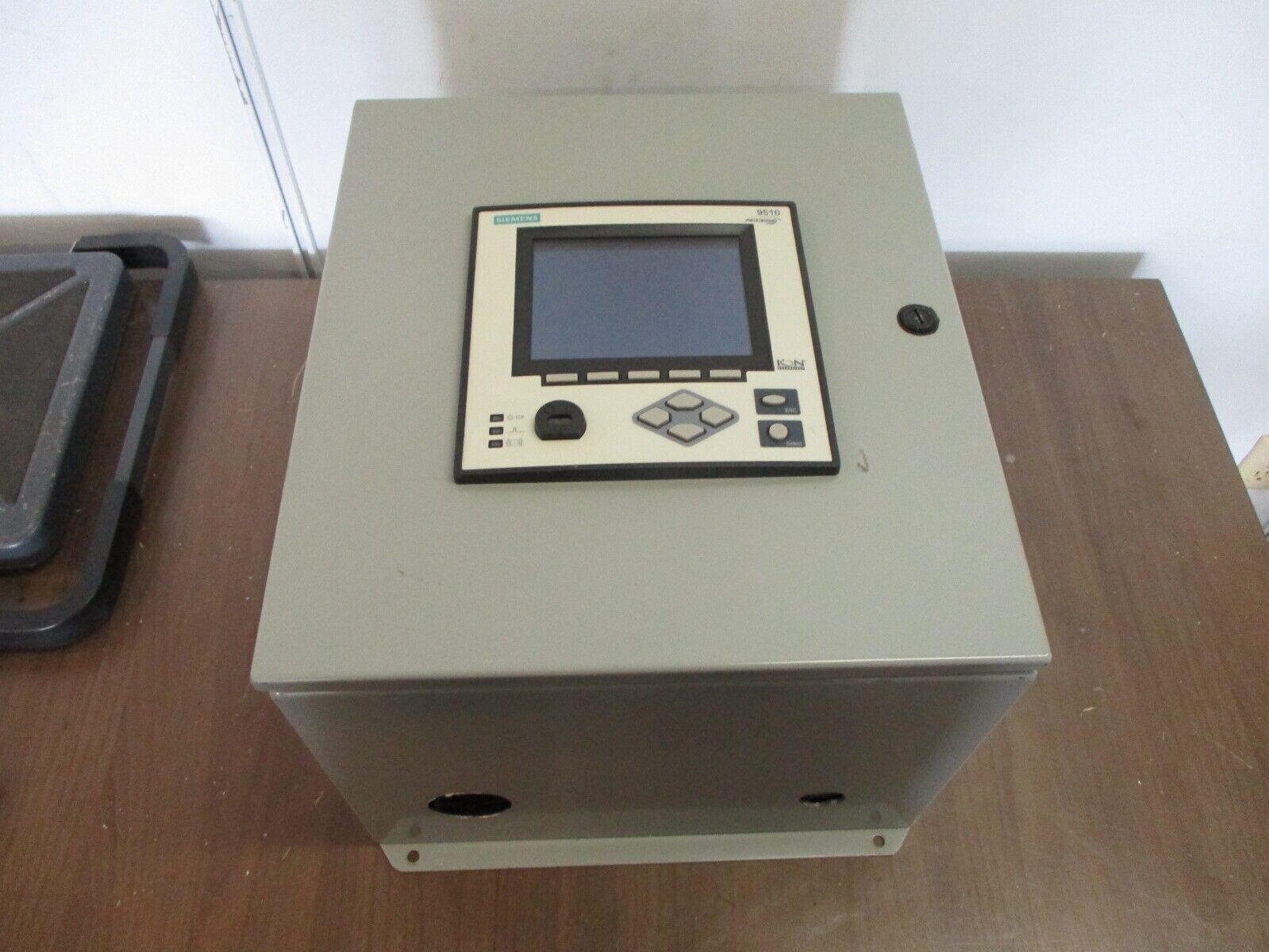 Siemens ION Advanced Data Concentrator 9510DC-2RTU-GCZA Type 12 Enclosure Used
