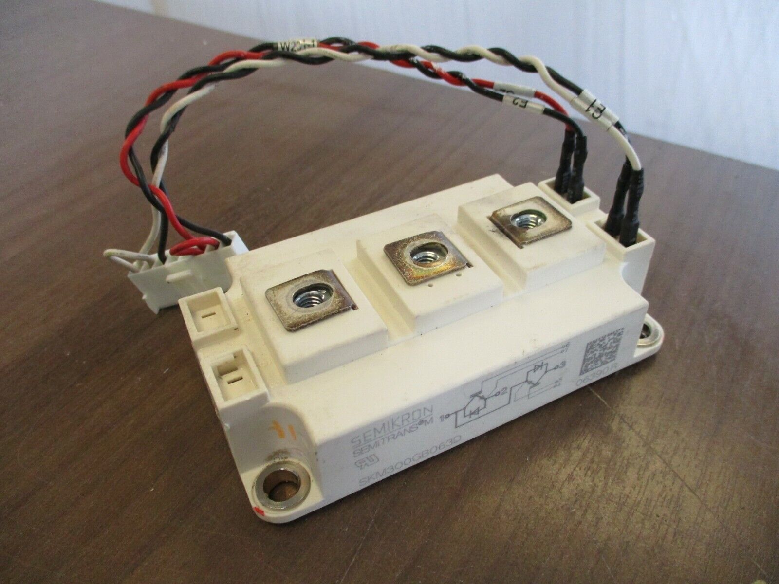 Semikron Semitrans M Power Module SKM300GB063D Used