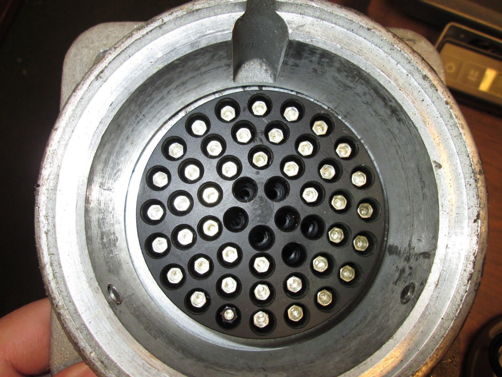 Cavotec 43 Pin Receptacle PCX-02005-000 0A 7.2 KV Used