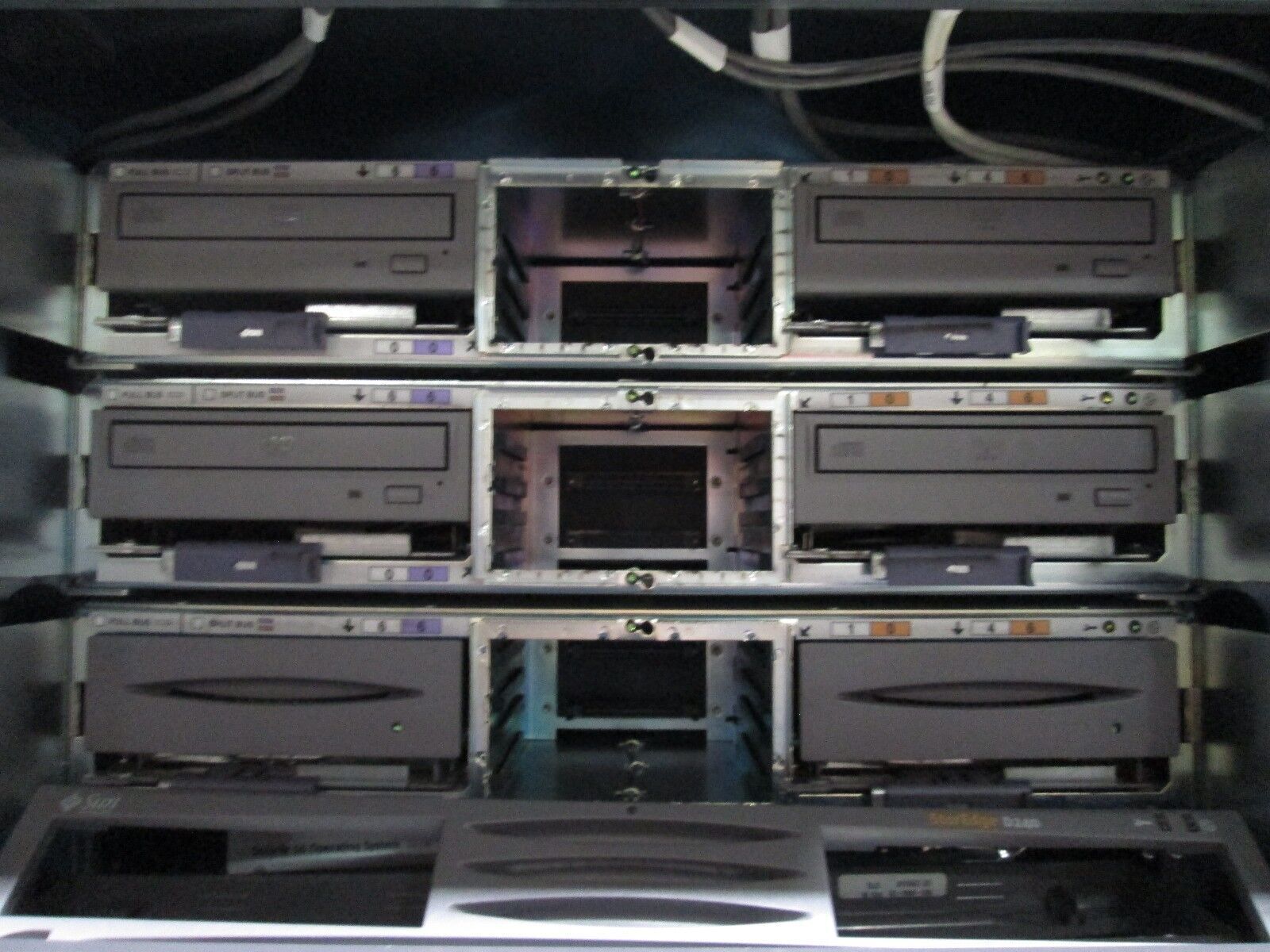 Sun Microsystems Sun Fire 6800 Server Rack No CPU/Memory Uniboards Used