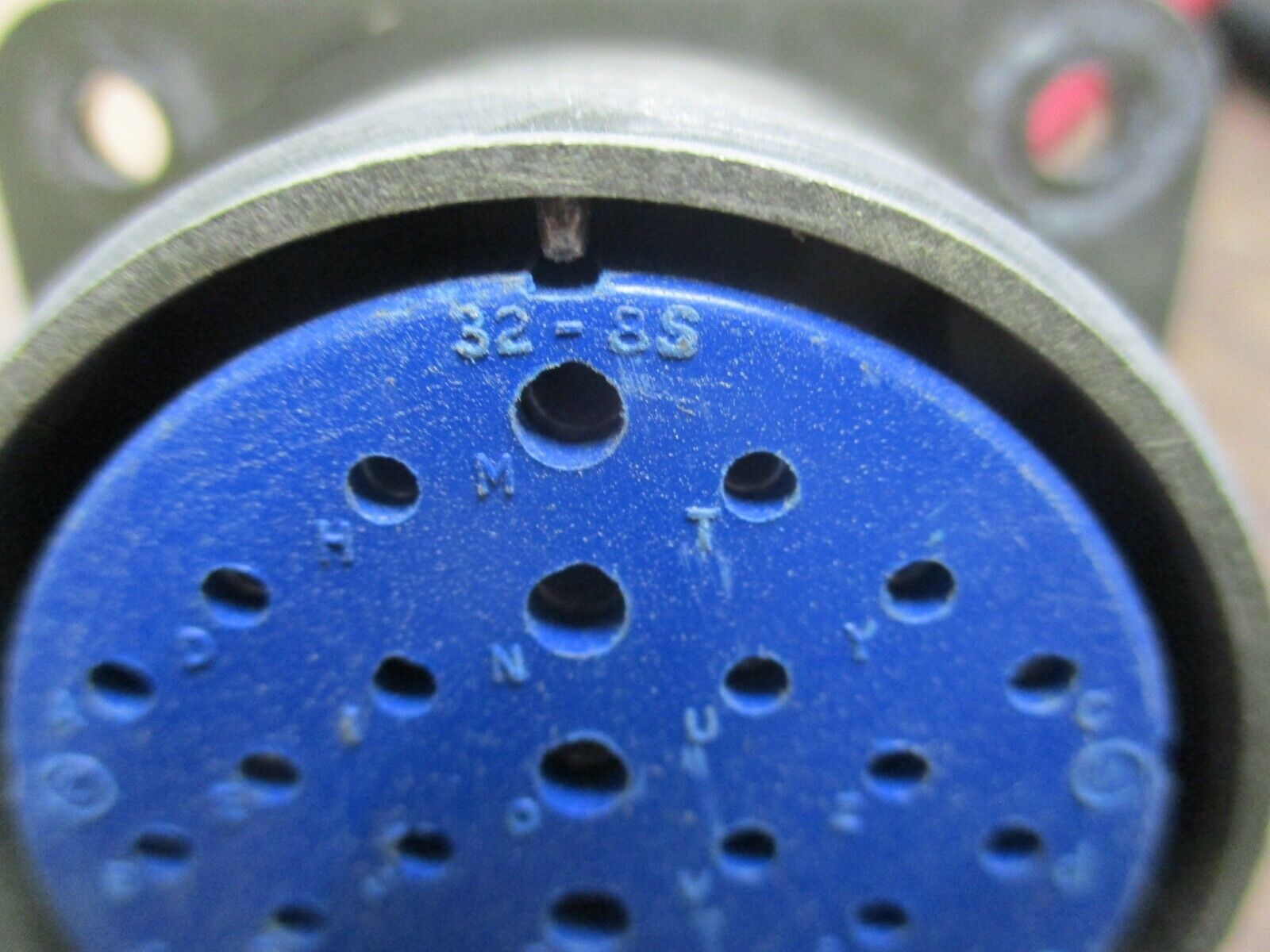 Amphenol Receptacle 32-8S 30-Pin Used
