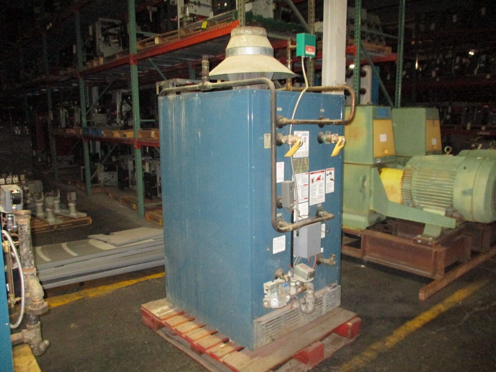 Rheem Natural Gas Water Heater G600-84 Input: 600,000 BTU 84 Gallon 120V 50/60Hz