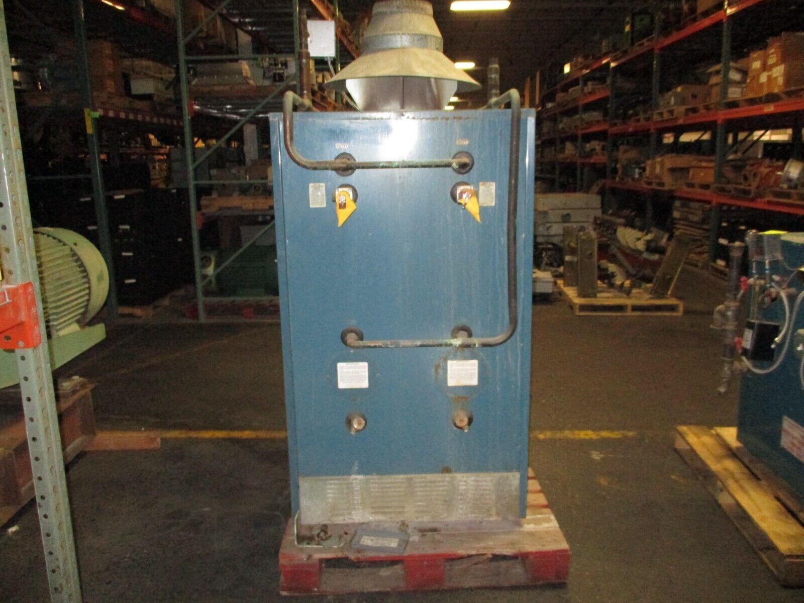 Rheem Natural Gas Water Heater G600-84 Input: 600,000 BTU 84 Gallon 120V 50/60Hz