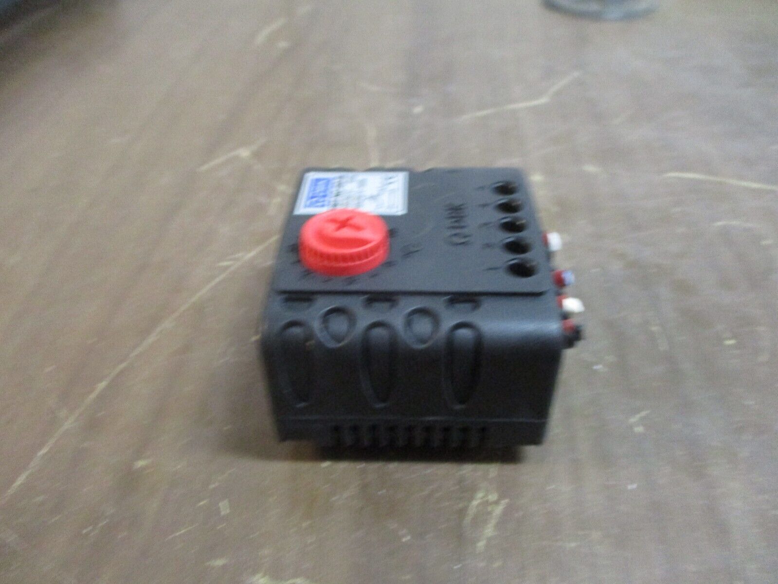 DBK Thermostat TBT-NC-60-B 100-240V Range: 0-60°C Used