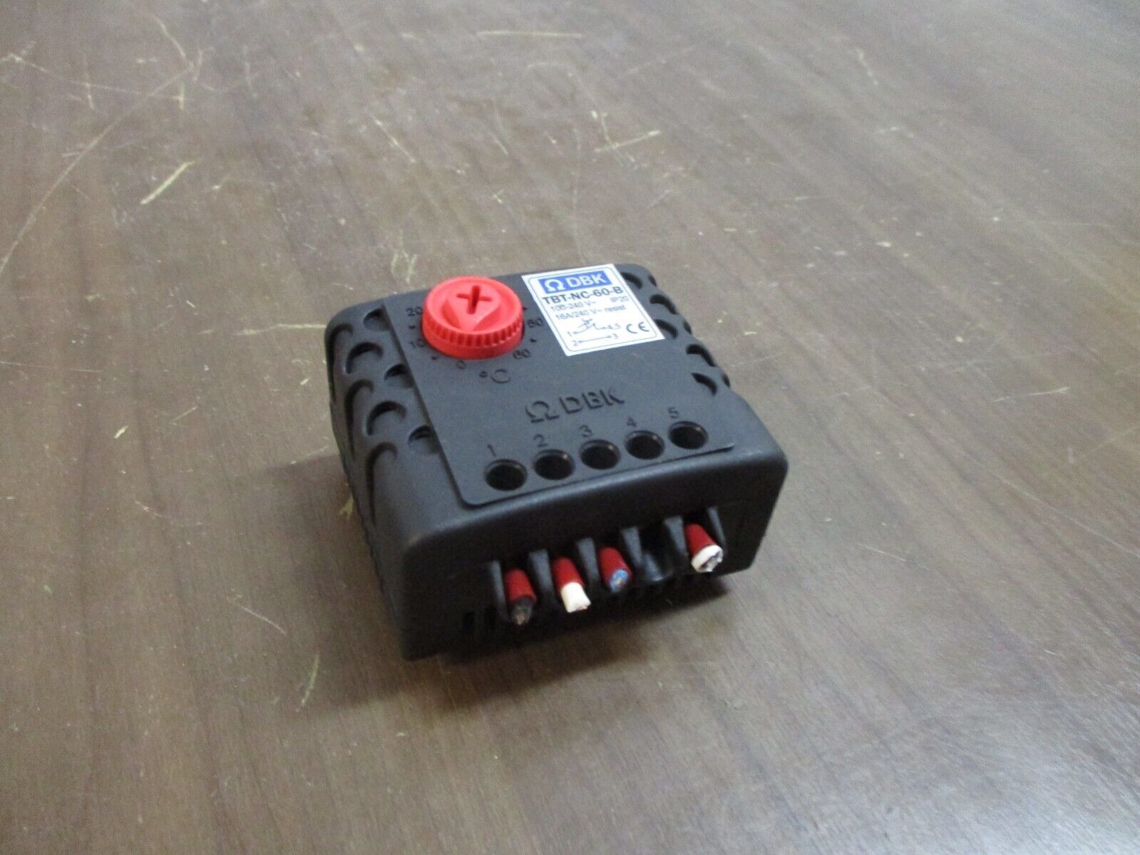 DBK Thermostat TBT-NC-60-B 100-240V Range: 0-60°C Used