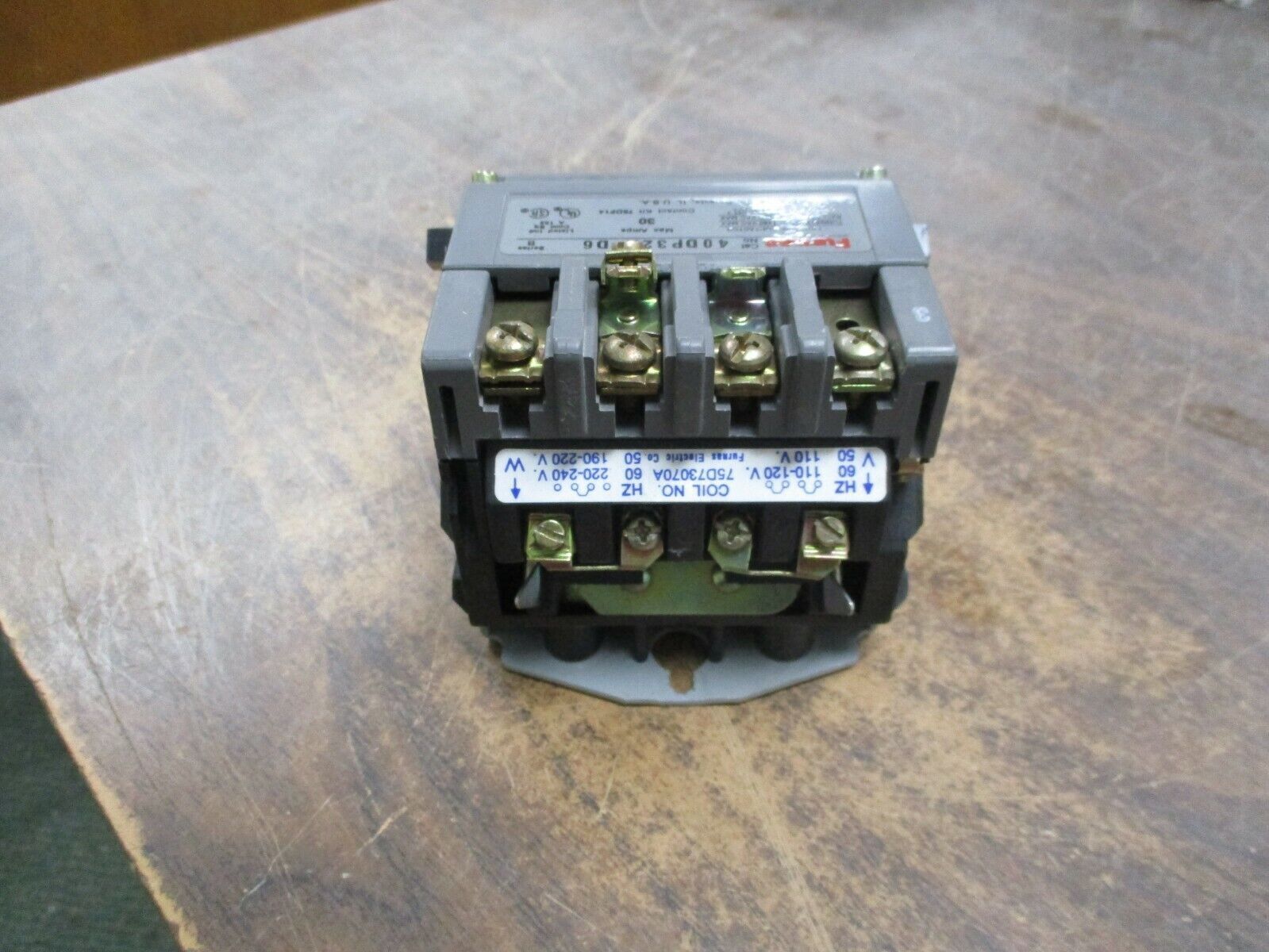 Furnas Lighting Contactor 40DP32A*D6 Dual Voltage Coil: 110-120V / 220-240V Used