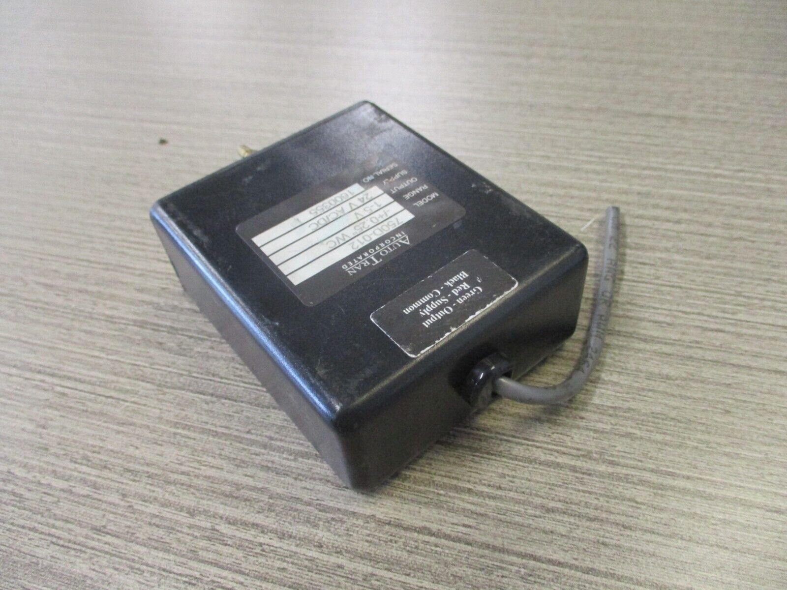 Auto Tran Pressure Transducer 750D-012 Range: -/+ 0.25" WC Output : 1-5V Used.