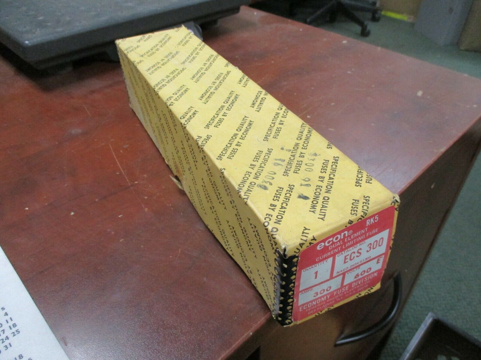 Economy econ Fuse ECS 300 300A 600V New Surplus