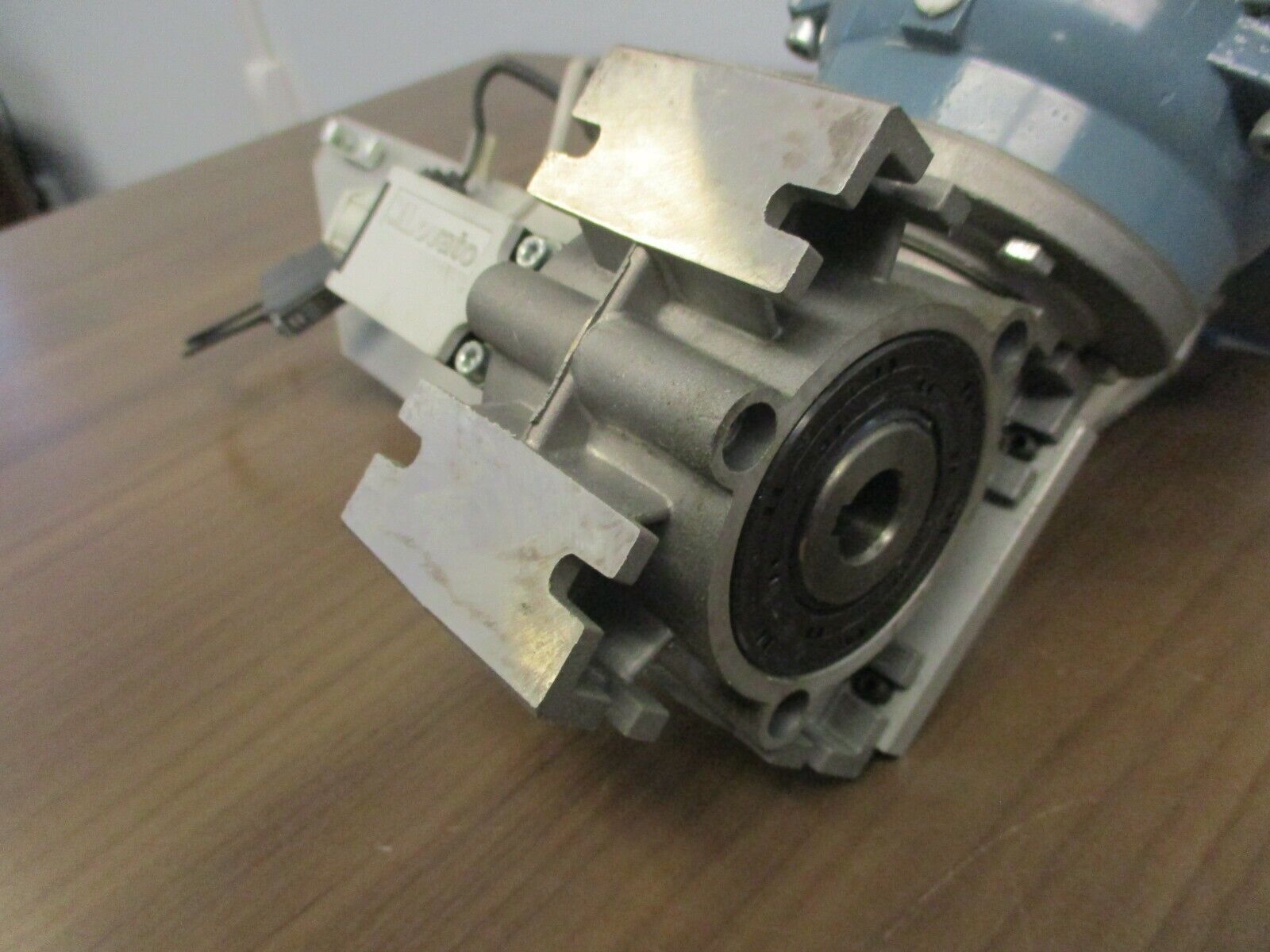 ABB Gear Motor w/ Limit Switch 3GVA052002-CSA 0.09-0.11kW Used