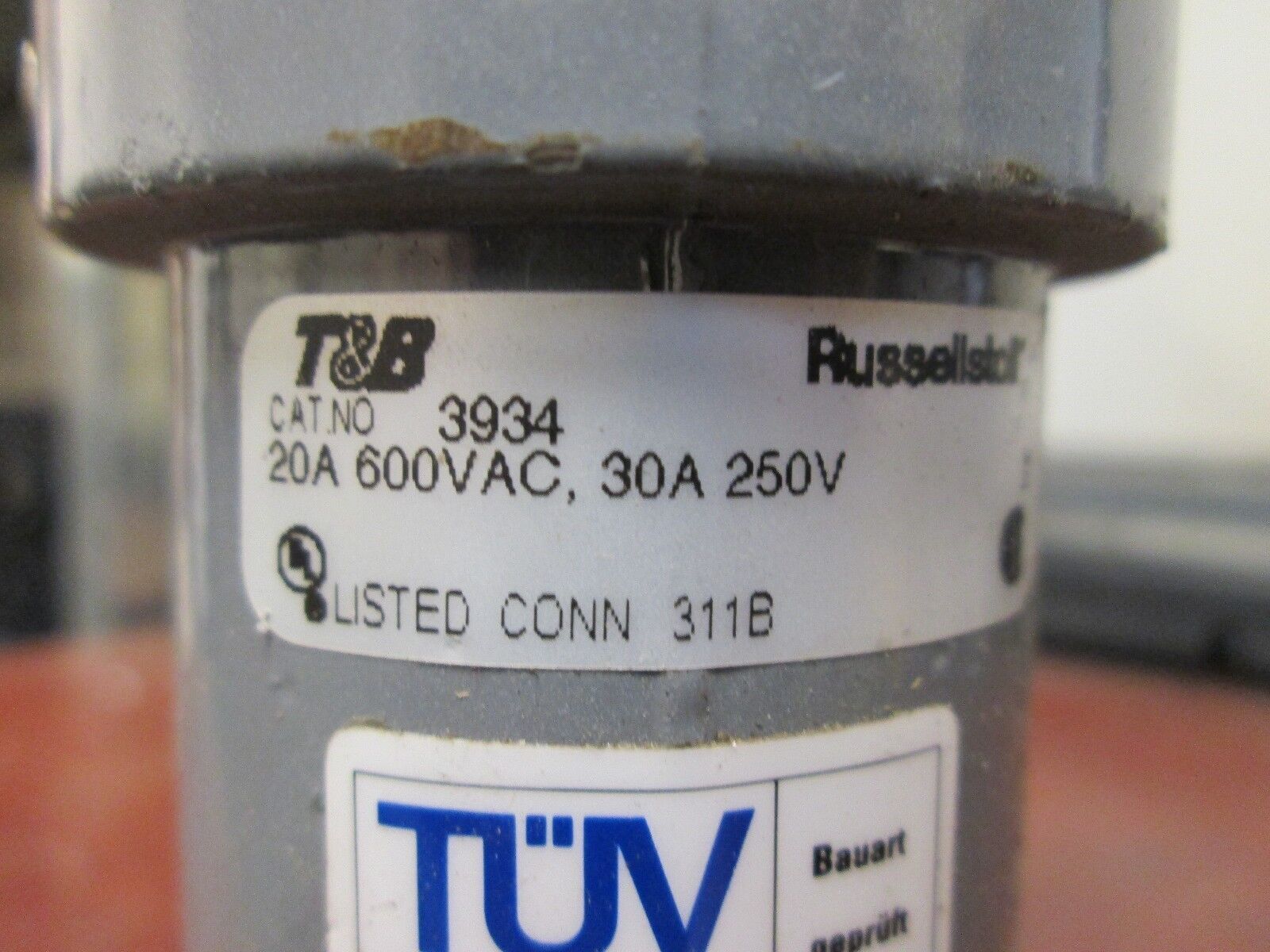 RussellStoll Connector w/ Wire End 3934 20A-600V 30A-250V 3P 4W Used
