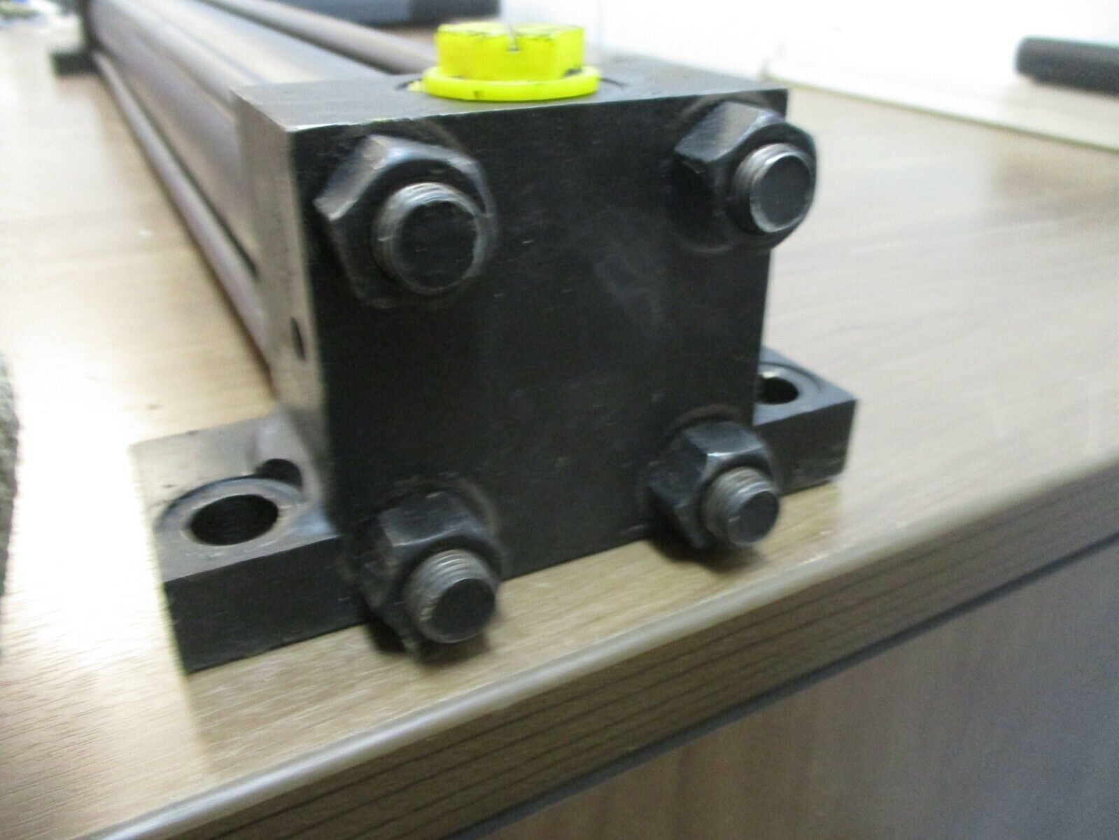 RWC Hydraulic Cylinder CL31-03-106 3000PSI Used