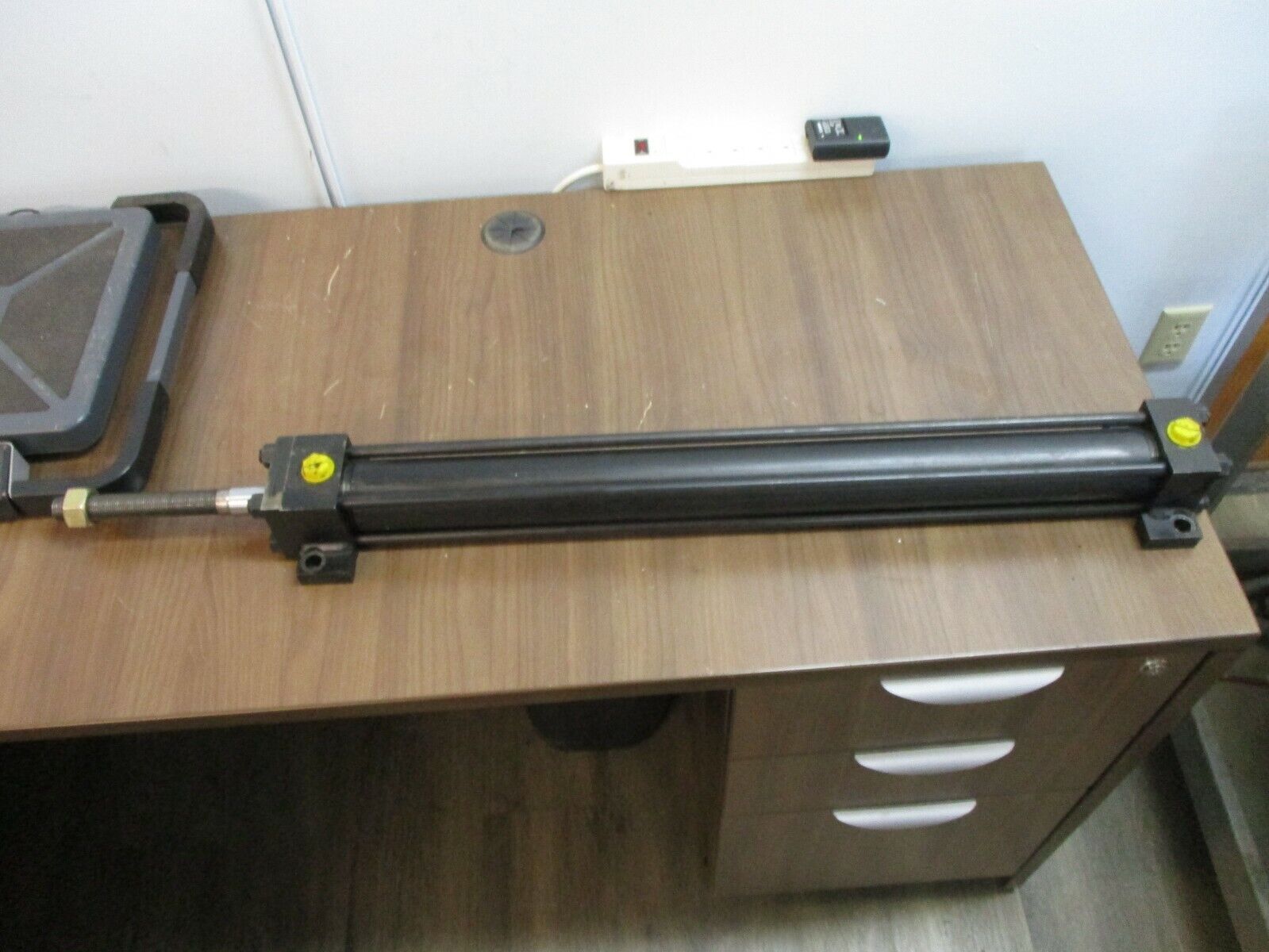 RWC Hydraulic Cylinder CL31-03-106 3000PSI Used