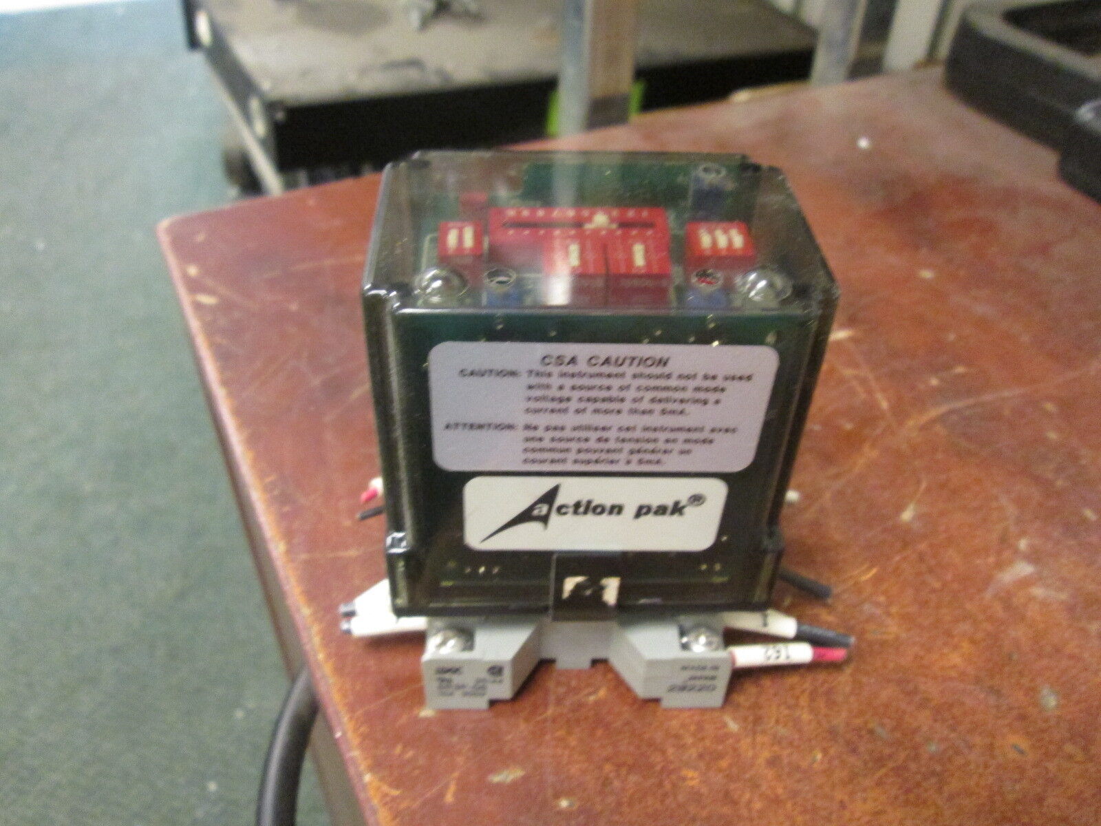 Action Pak Signal Conditioner 1090-0000 120V Used