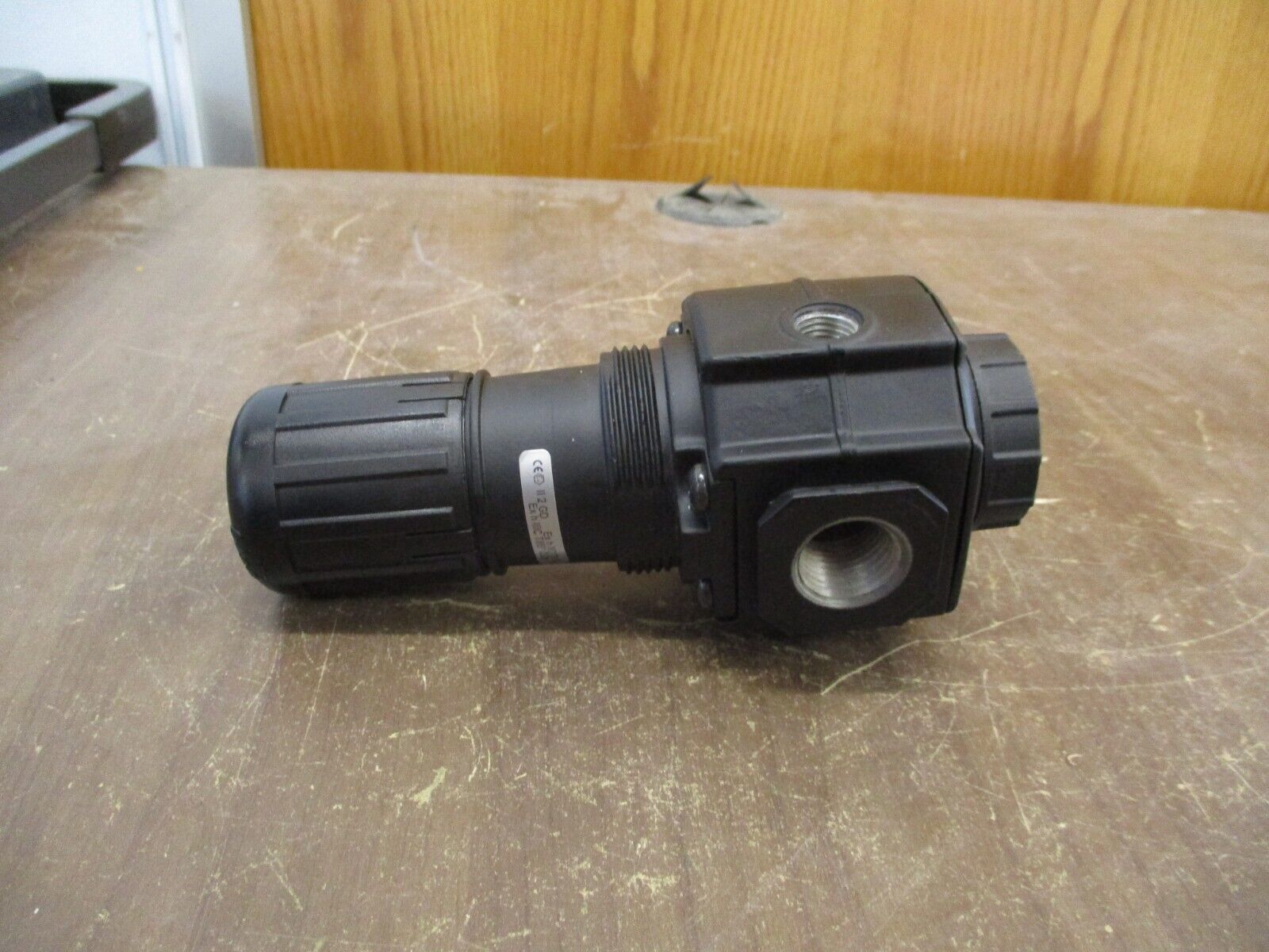 Norgren Pressure Regulator R74G-4AK-RMN Inlet: 300 PSIG Max Range: 5-150 PSIG