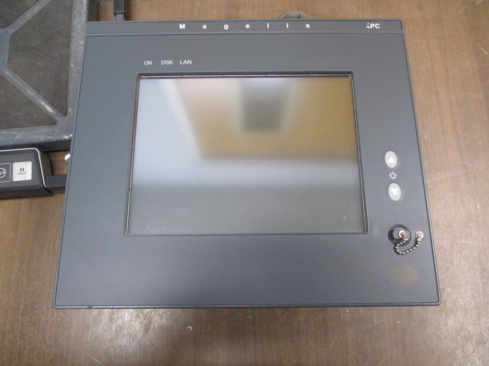 Schneider Electric Magelis iPC MPCNT20NNN00N 12" TS Used