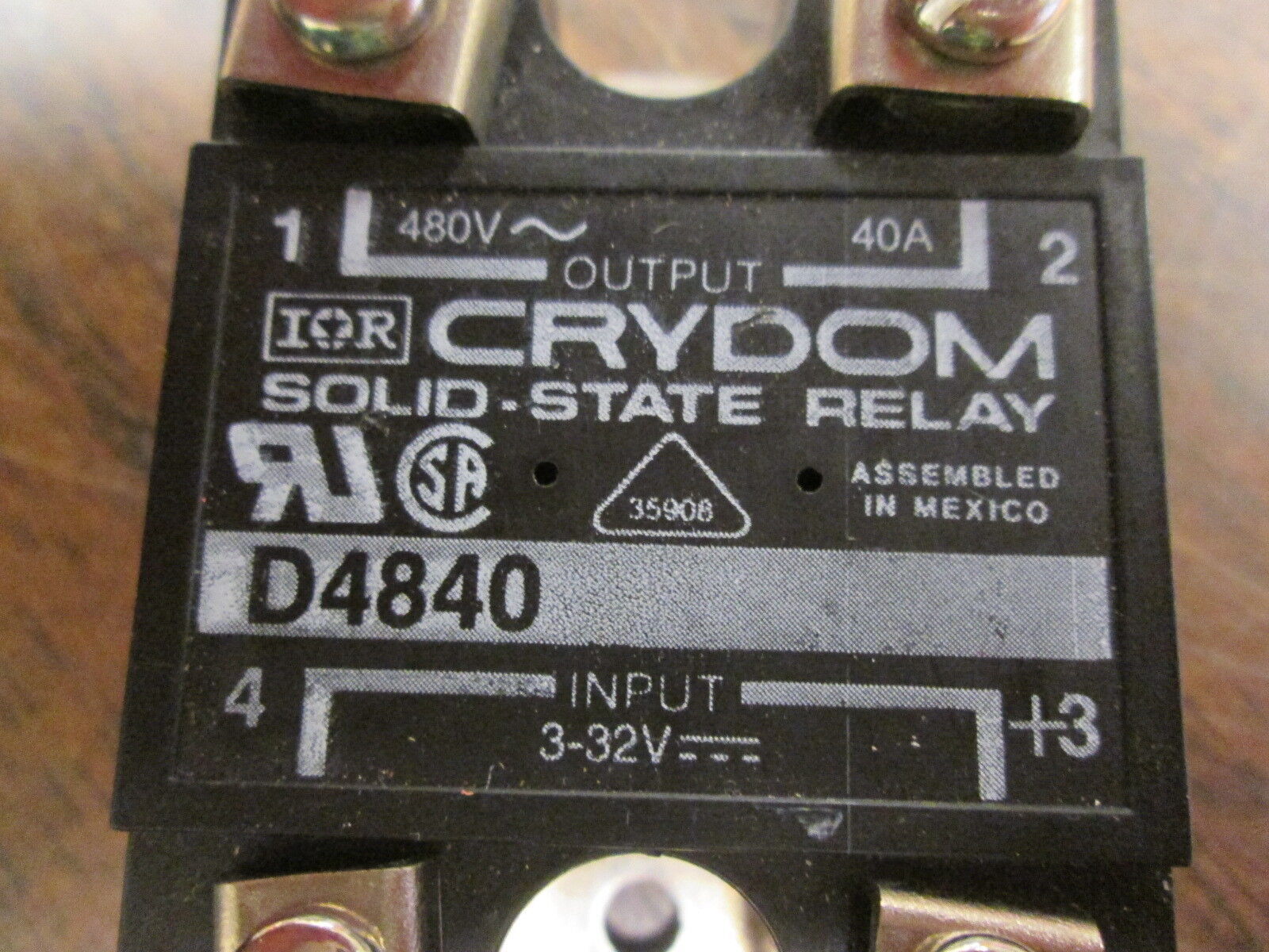 Crydom Solid State Relay D4840 Input: 3-32VDC Output: 480VAC 40A Used