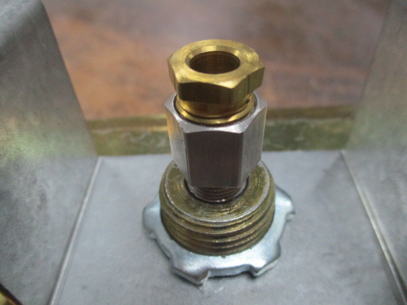 Johnson Controls Differential Pressure Switch P32AF-2 Range: 0.05-5 10A 24-277V