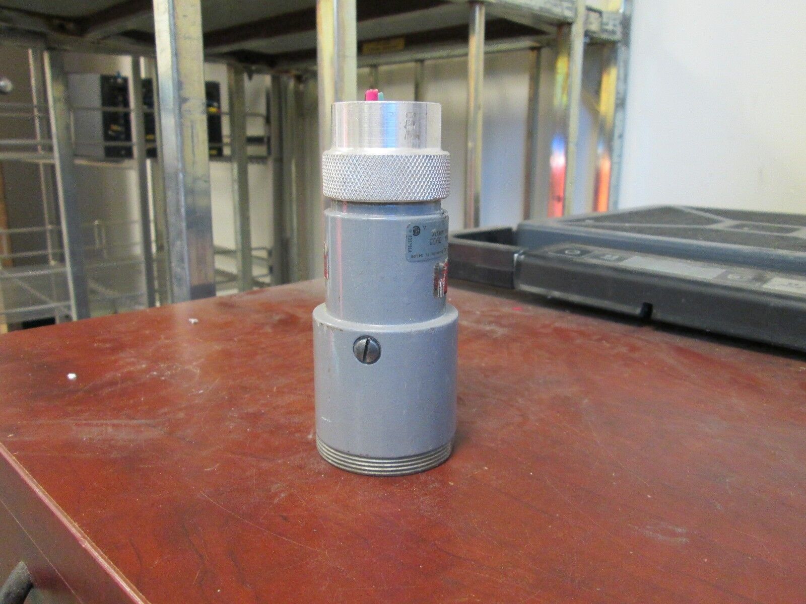 RussellStoll Connector 3933 w/Conduit-style End 20A-600V 30A-250V 3W Used