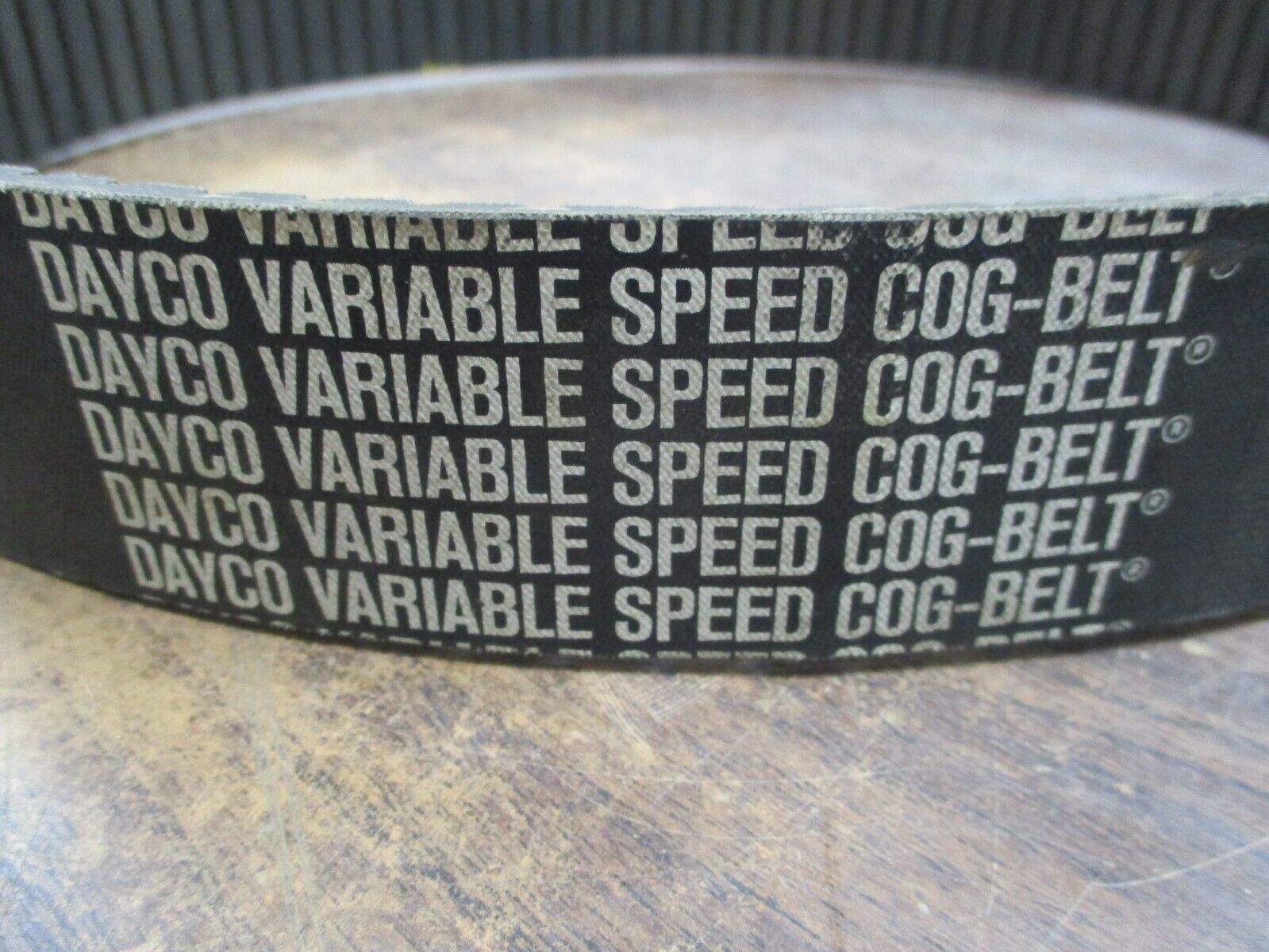 Dayco Variable Speed Cog-Belt 2830V393 New Surplus