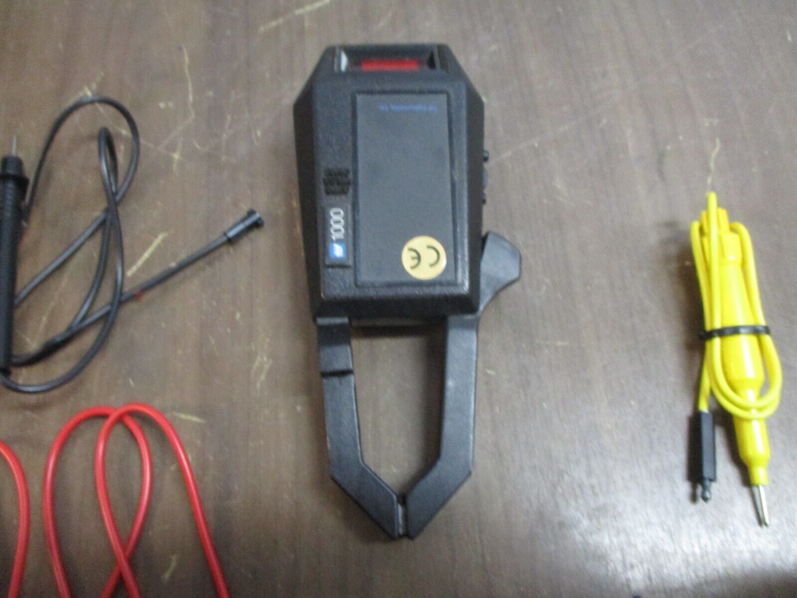 TIF Instruments Tif 1000 Clamp on Meter TIF1000LED Volts/Ohms Used