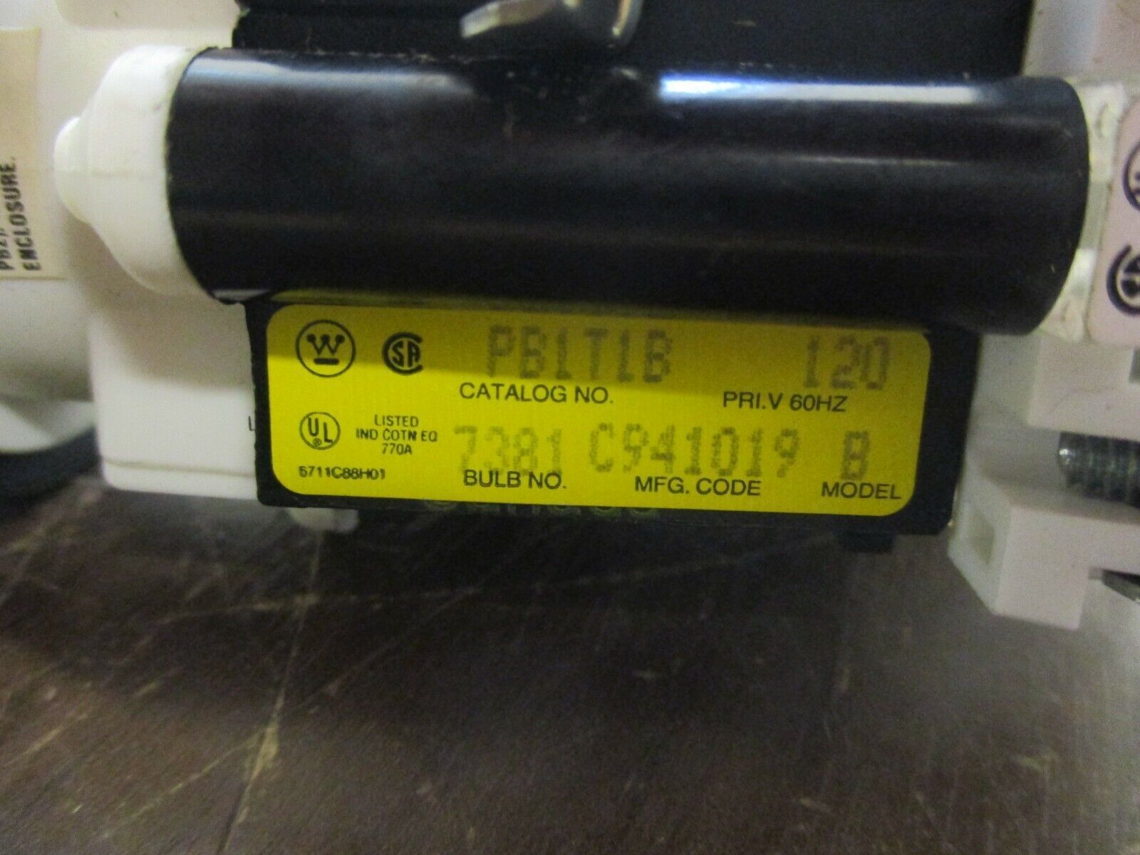 Westinghouse Illuminated Push Button PB1T1B Model B 120V 60Hz Red Used