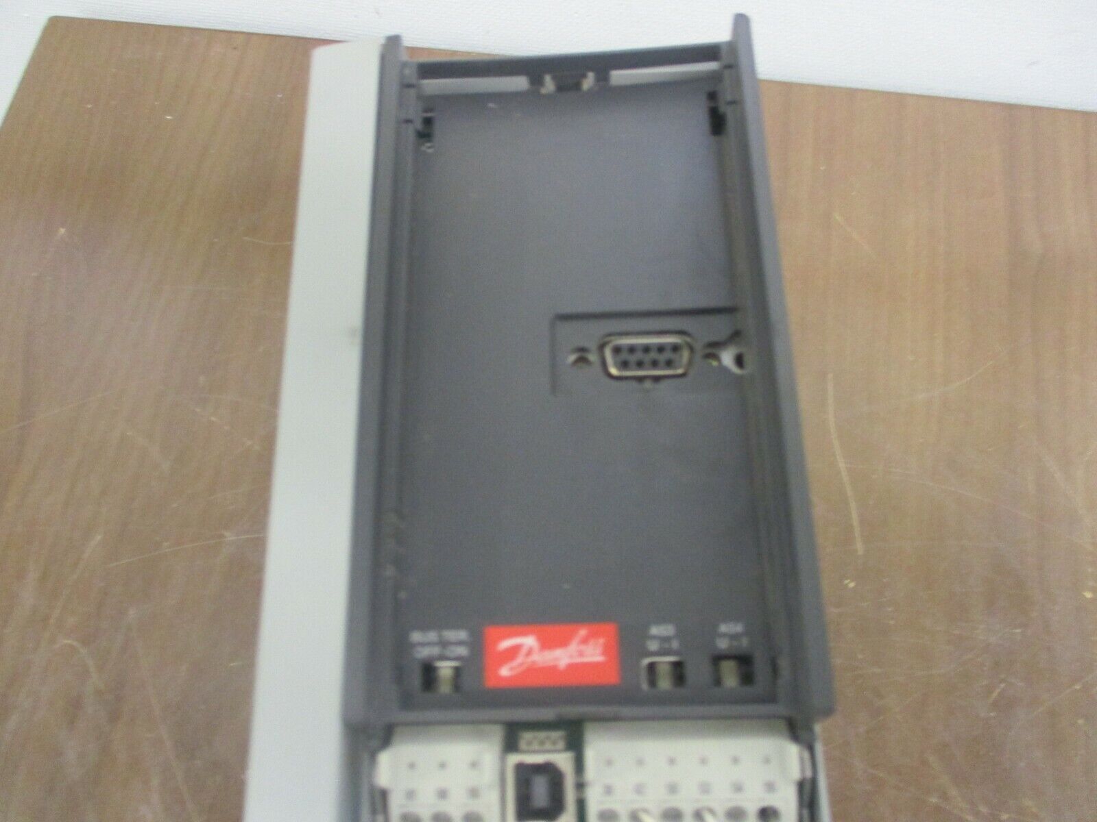 Danfoss VLT AC Drive 131F0699 3HP 3Ph *No Keypad/Missing Cover* Used