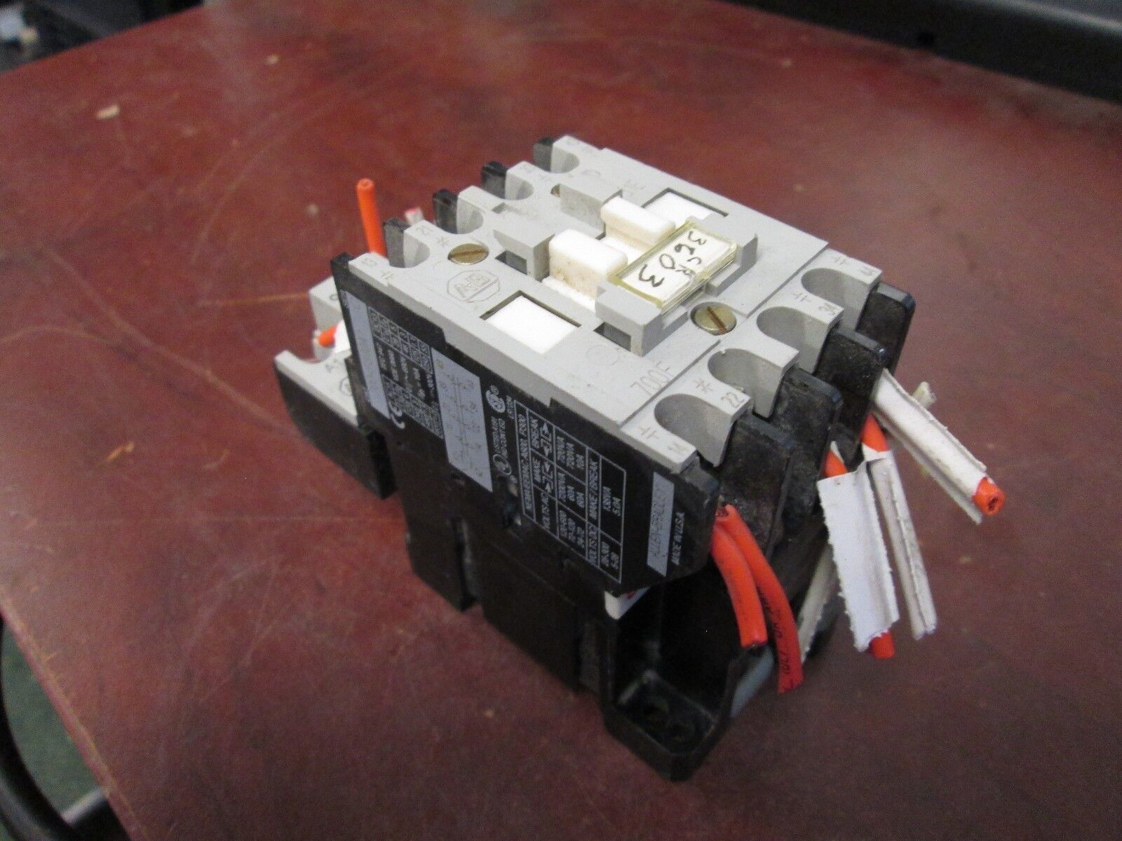 Allen-Bradley Contact w/ 24VDC Surge Suppressor 700-F310A1 199-FIMZ24 120V Coil