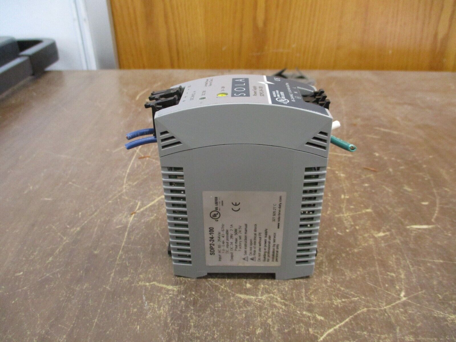 Sola Power Supply SDP2-24-100 50W Output: 24-28VDC 2.1A *Chipped Bottom* Used