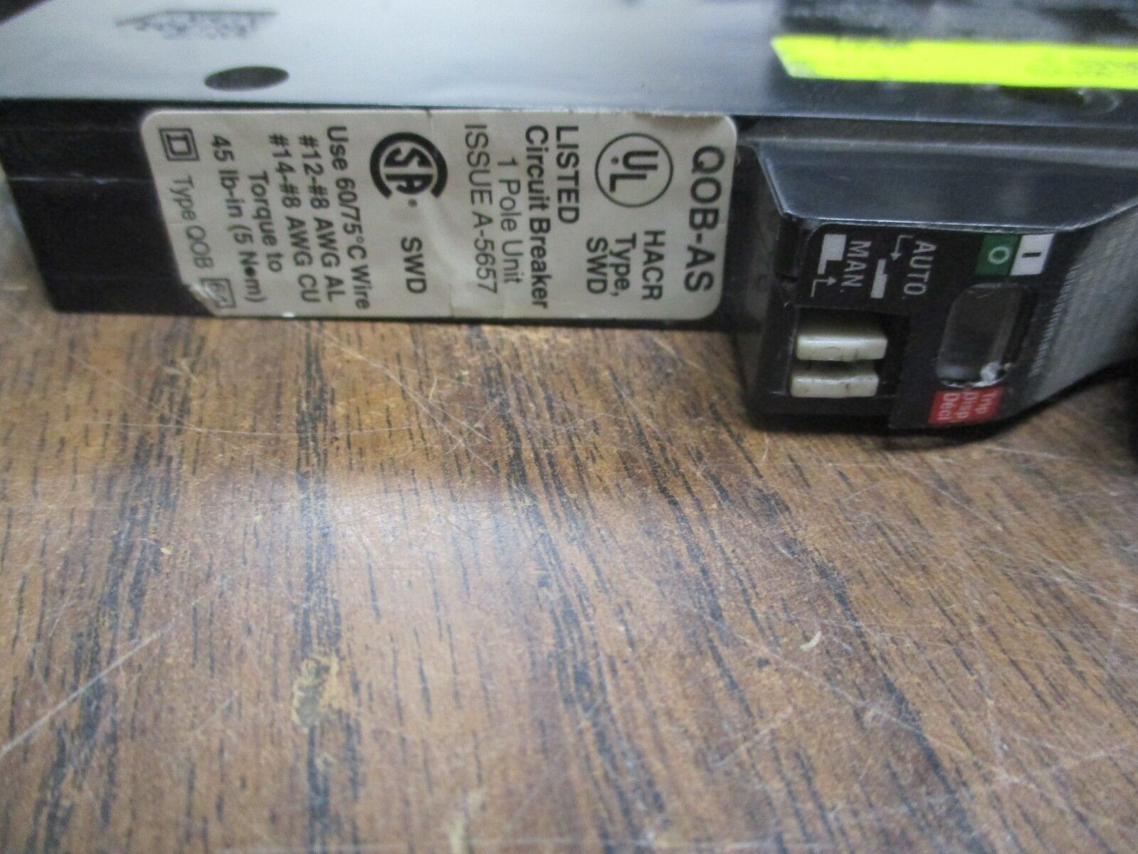 Square D PowerLink AS Remotely Operated Circuit Breaker QOB120AS 20A, 120/240V