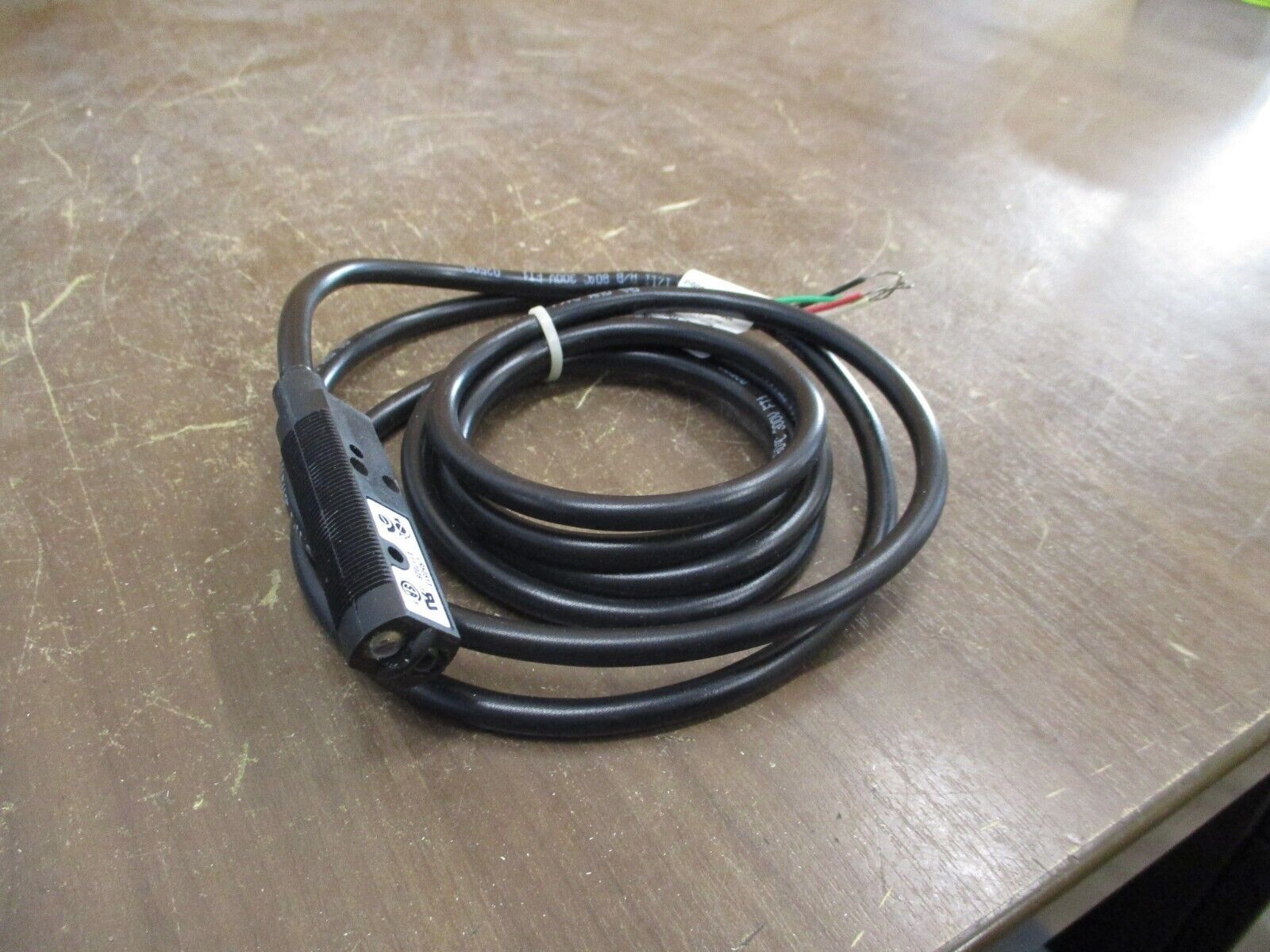 Eaton Comet Photoelectric Sensor 13100A6517 10-30VDC 6' Cable New Surplus