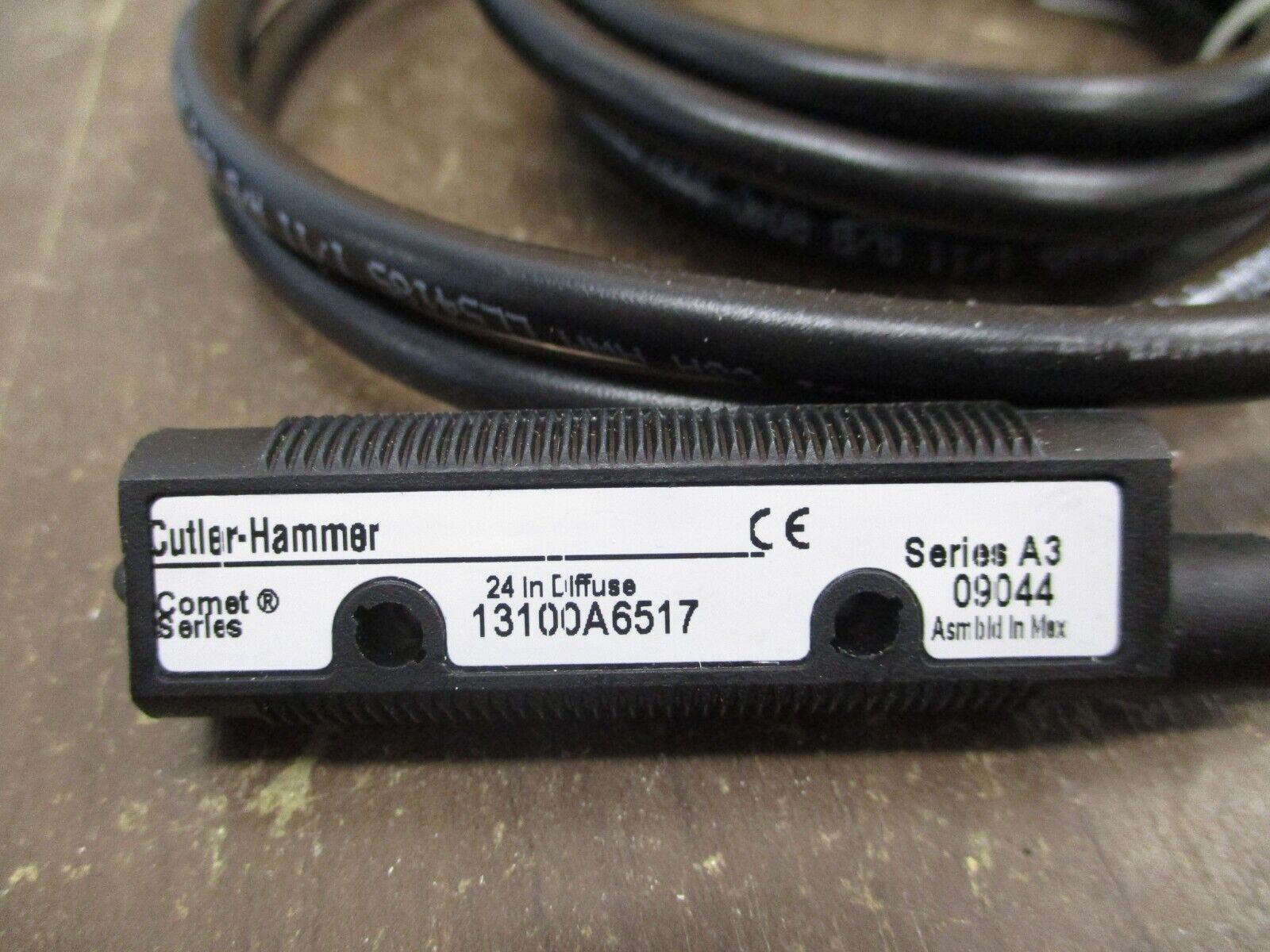 Eaton Comet Photoelectric Sensor 13100A6517 10-30VDC 6' Cable New Surplus