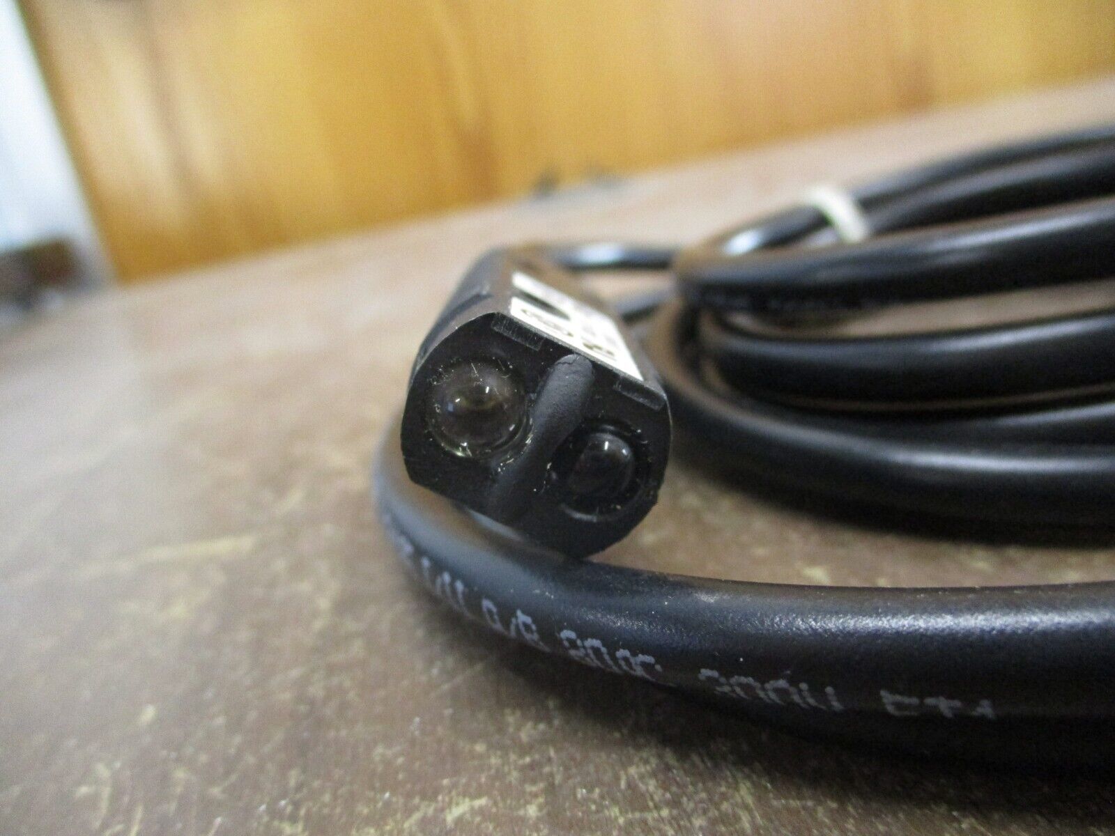 Eaton Comet Photoelectric Sensor 13100A6517 10-30VDC 6' Cable New Surplus