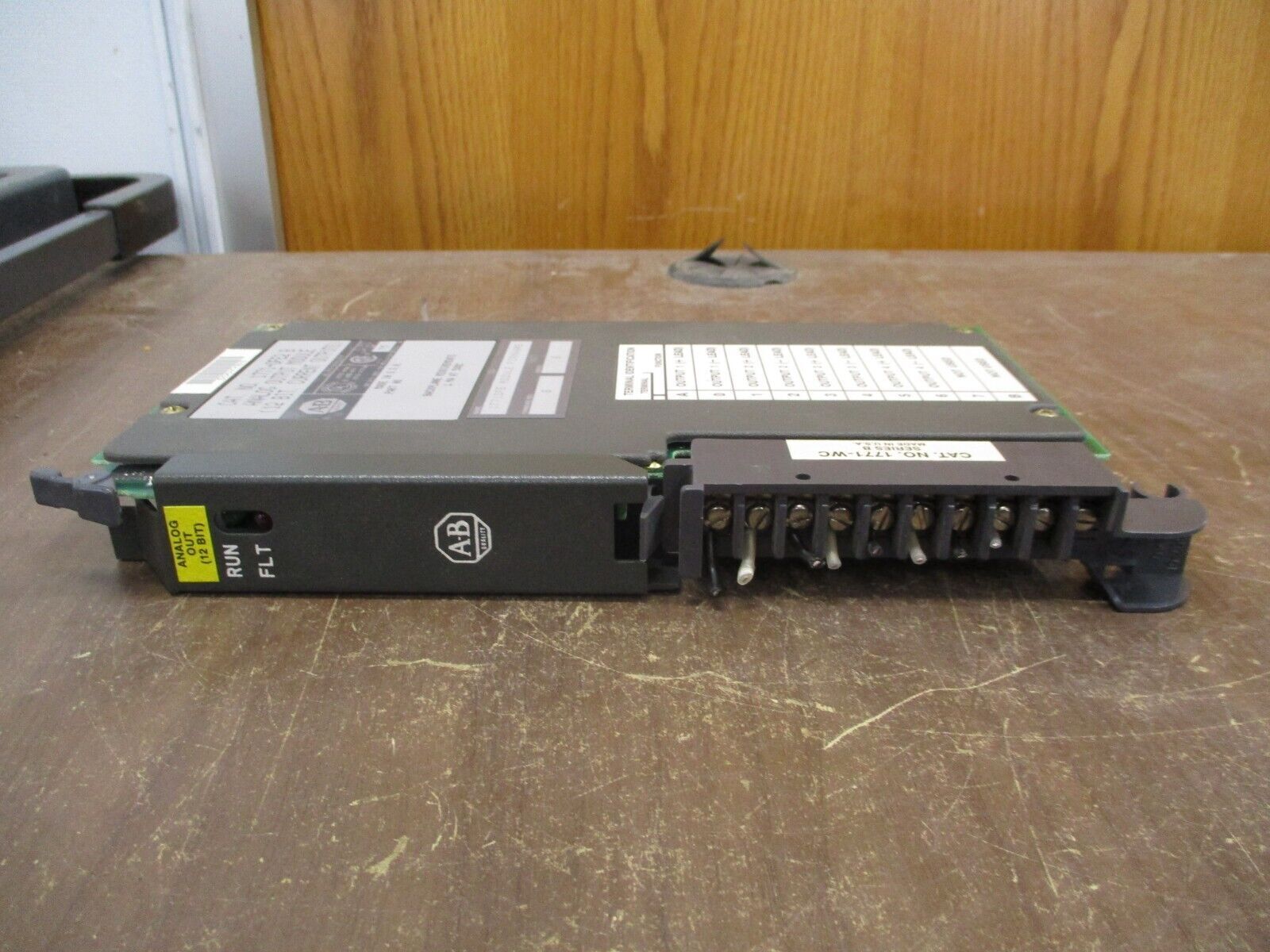 Allen-Bradley Analog Output Module 1771-OFE2 B 12-Bit Current Outputs Ser. B