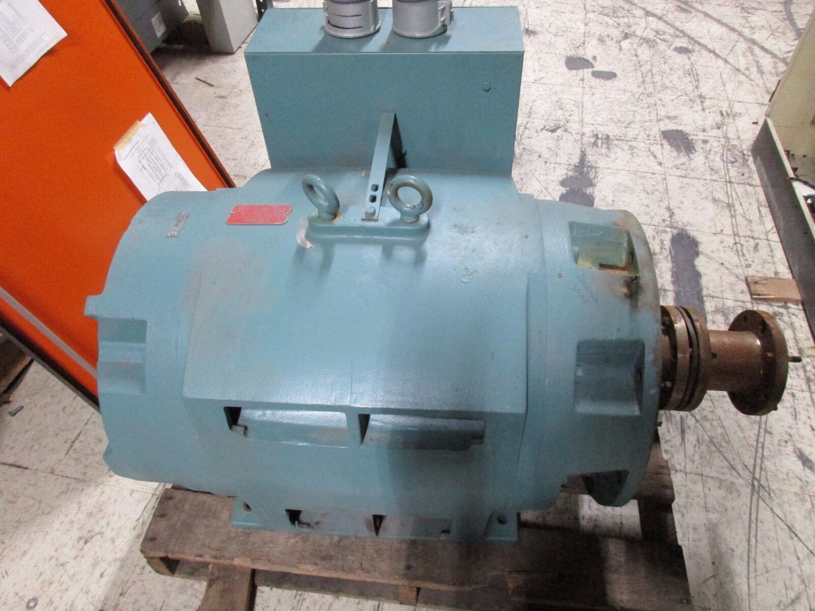 Reliance Duty Master AC Motor P44G0599C02 422HP 3600RPM 460V 492.1A 447TCZ Frame