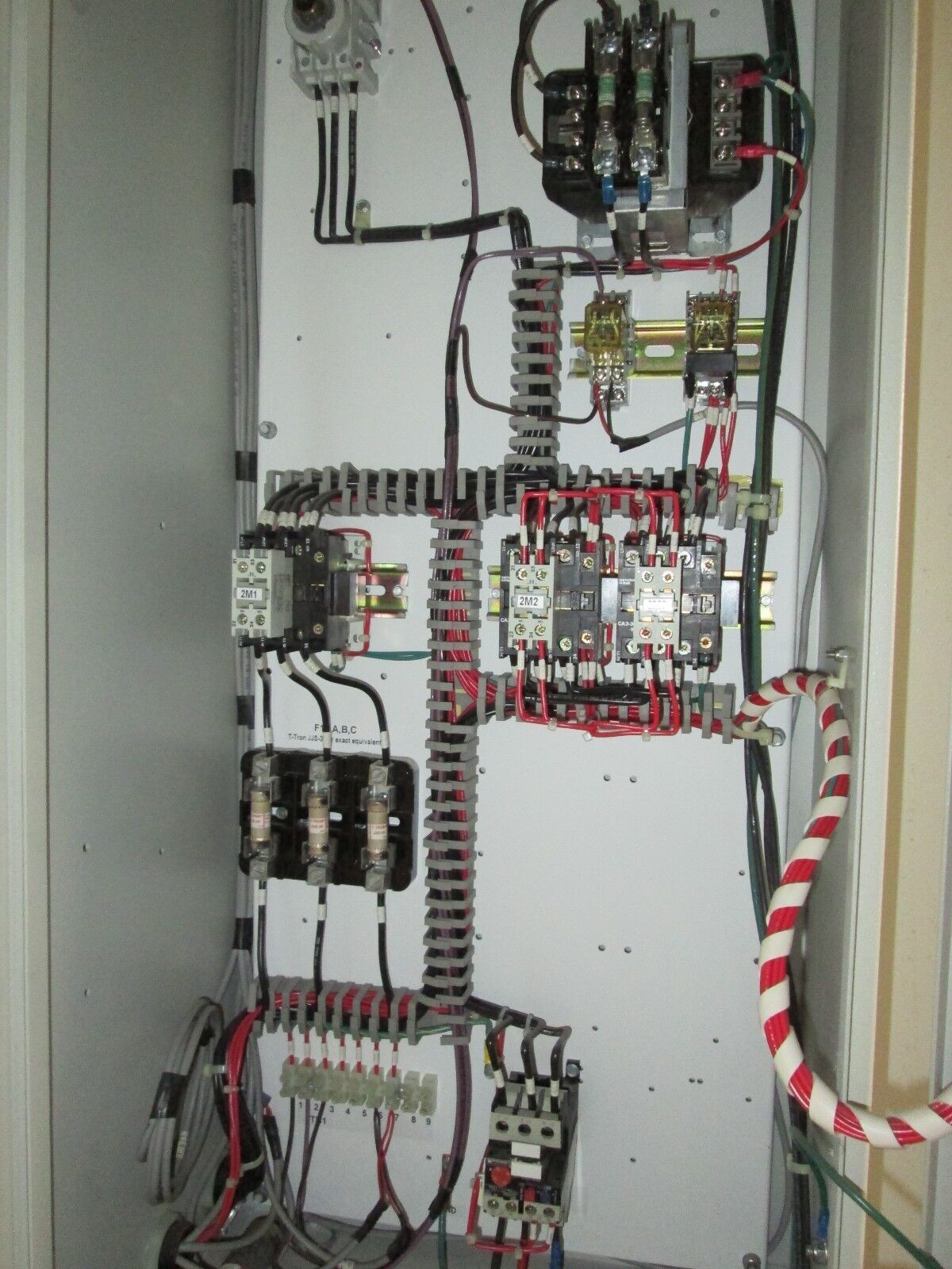 Danfoss VLT 3516 AC Drive w/ Bypass VLT3500H22 15HP Used