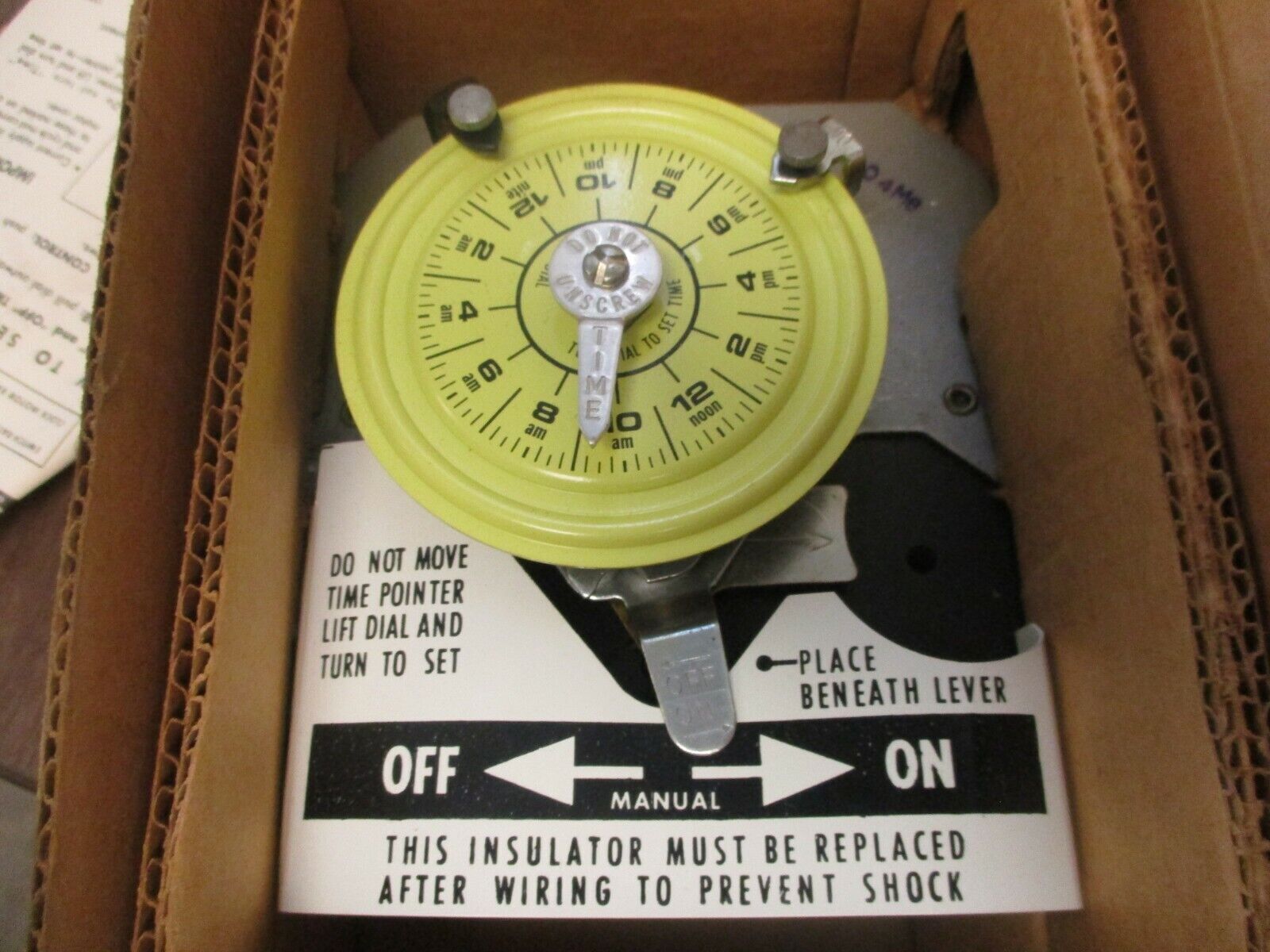 Dayton 24-Hour Time Switch 2E353 40A 250V 60Hz New Surplus