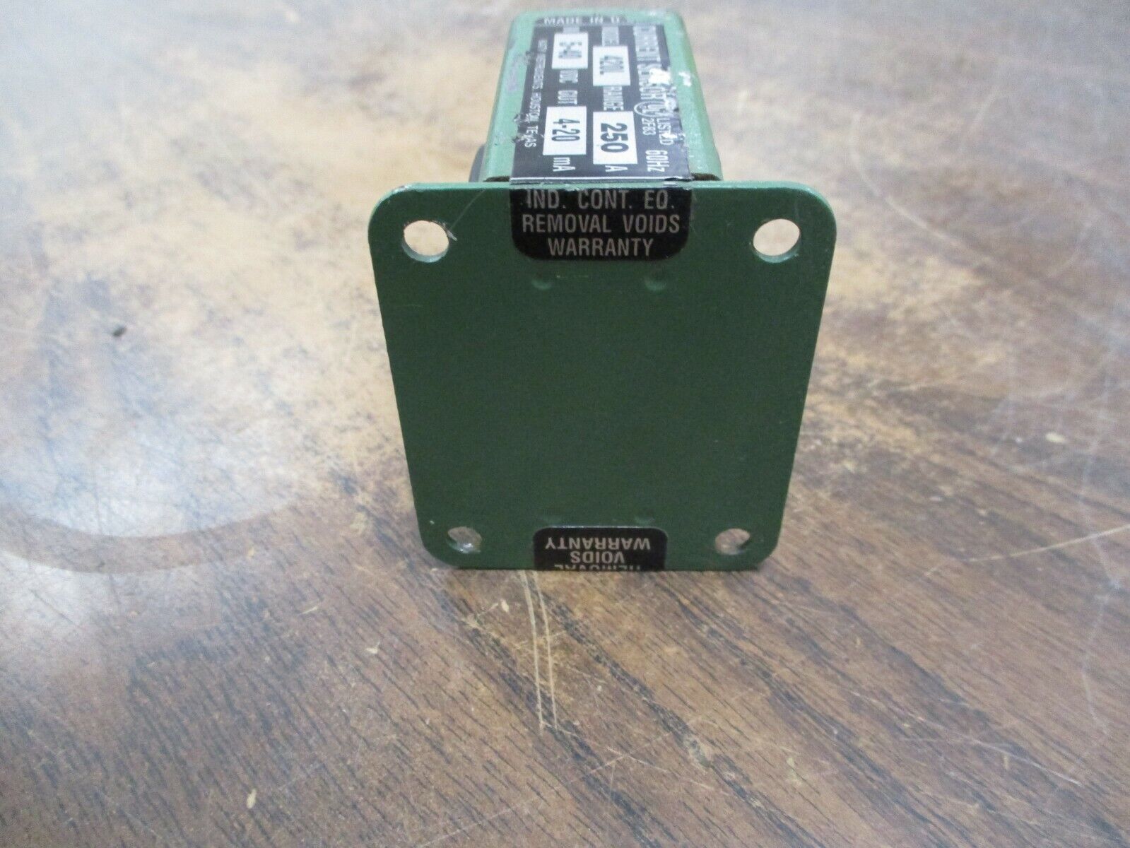 Katy Current Sensor 420L Range: 250A Input: 5-40VDC Output: 4-20mA Used