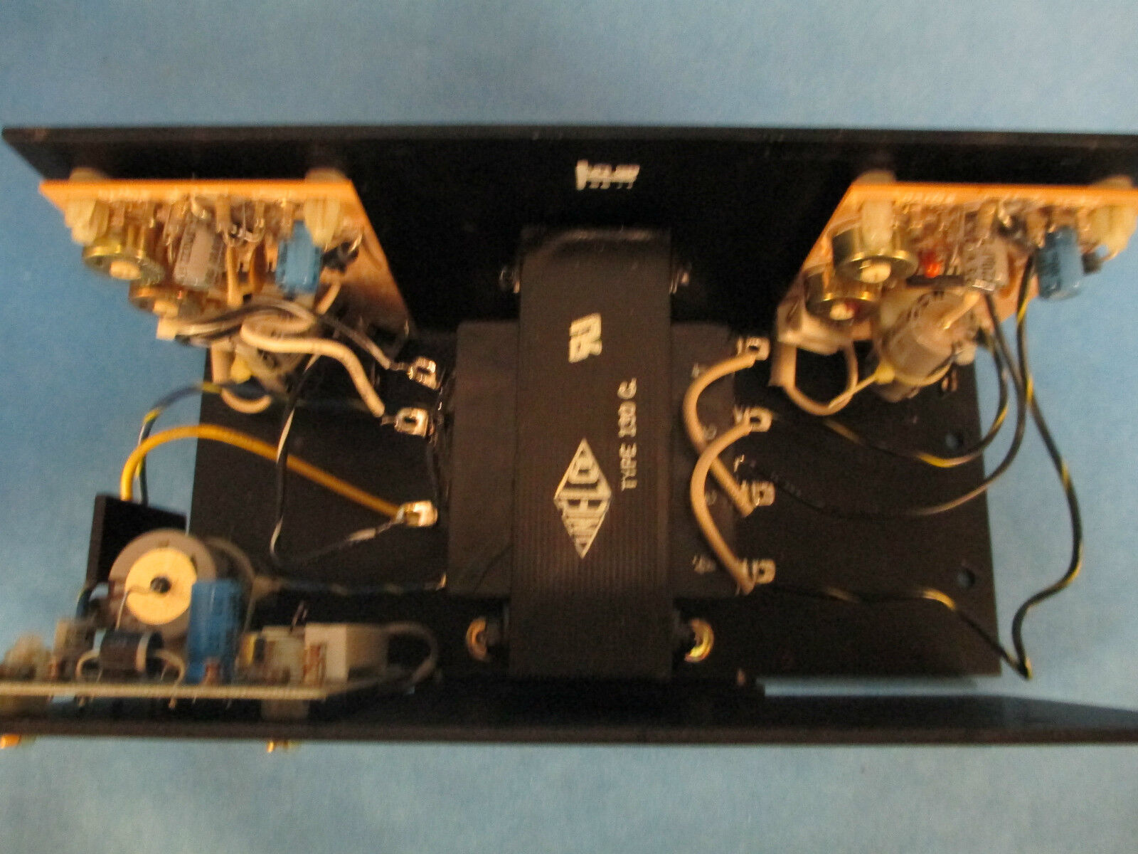 Sola Electric DC Power Supply, 83-12-3218, 120VAC to 12VDC, New in Box!!!