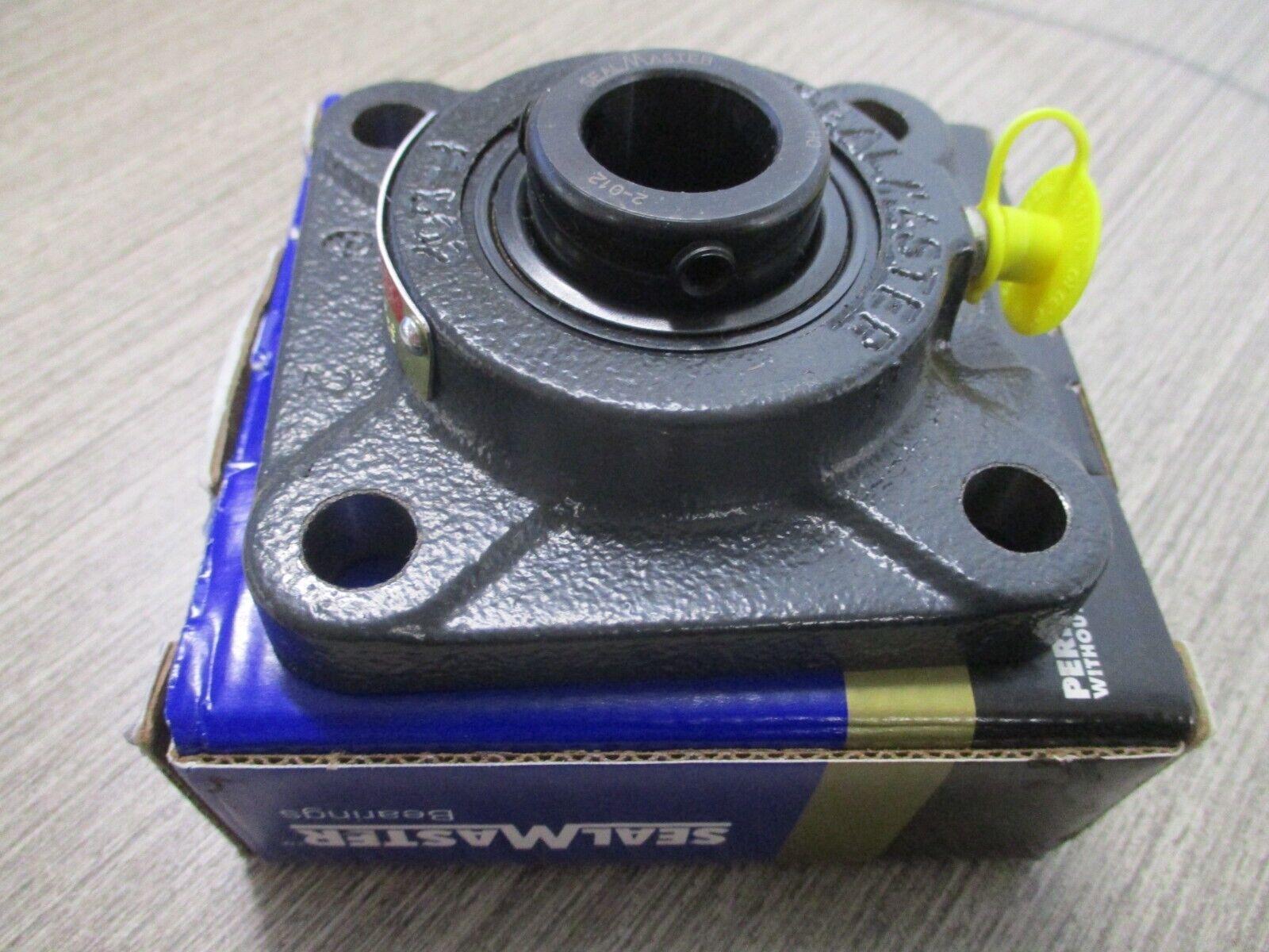 SealMaster Gold Line Flange Mount Bearing SF-12 3/4" New Surplus