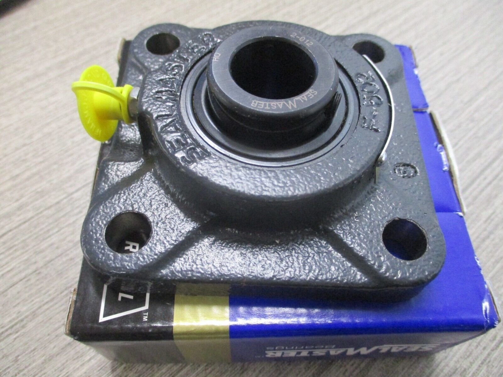 SealMaster Gold Line Flange Mount Bearing SF-12 3/4" New Surplus