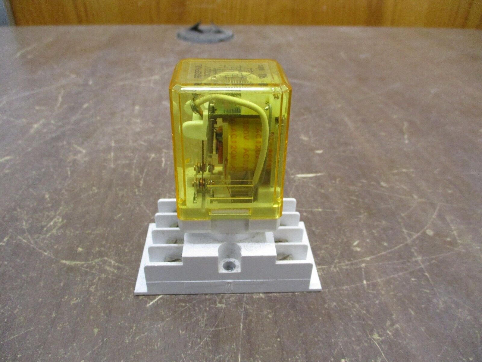 IDEC Relay RR2P-UL 120V Coil w/ Base *Lot of 3* Used