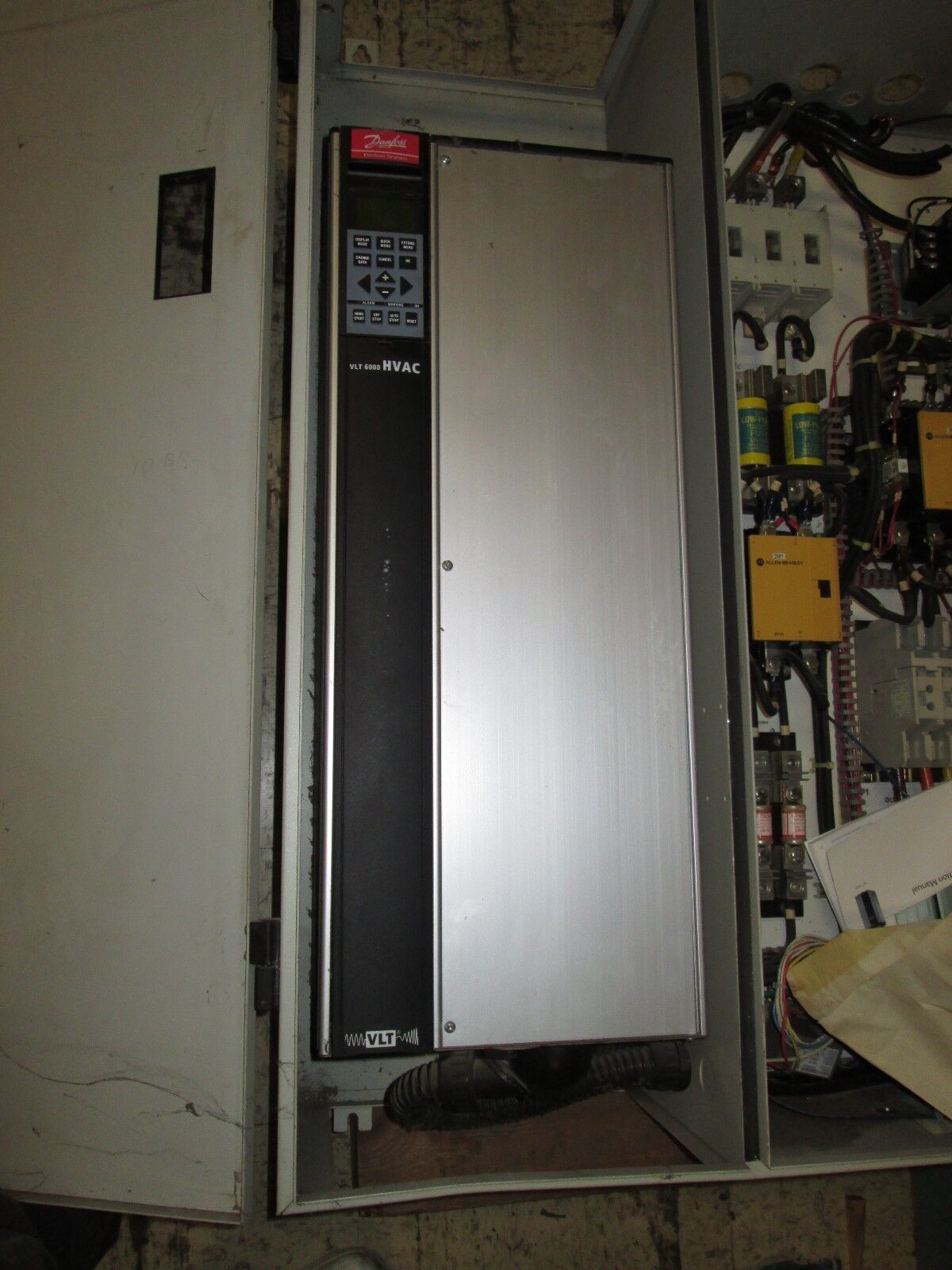 DanFoss / Graham AC Drive w/ Bypass 17527371 60HP Used