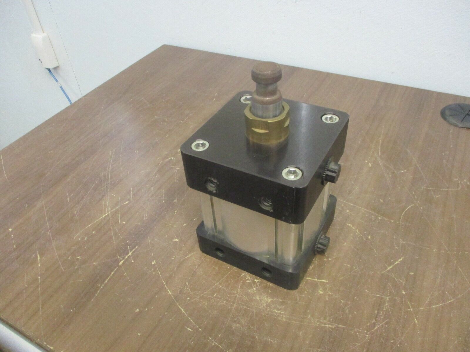 Parker 4MA Series Air Cylinder 04.00 F4MA2US155 1.000 250PSI Used